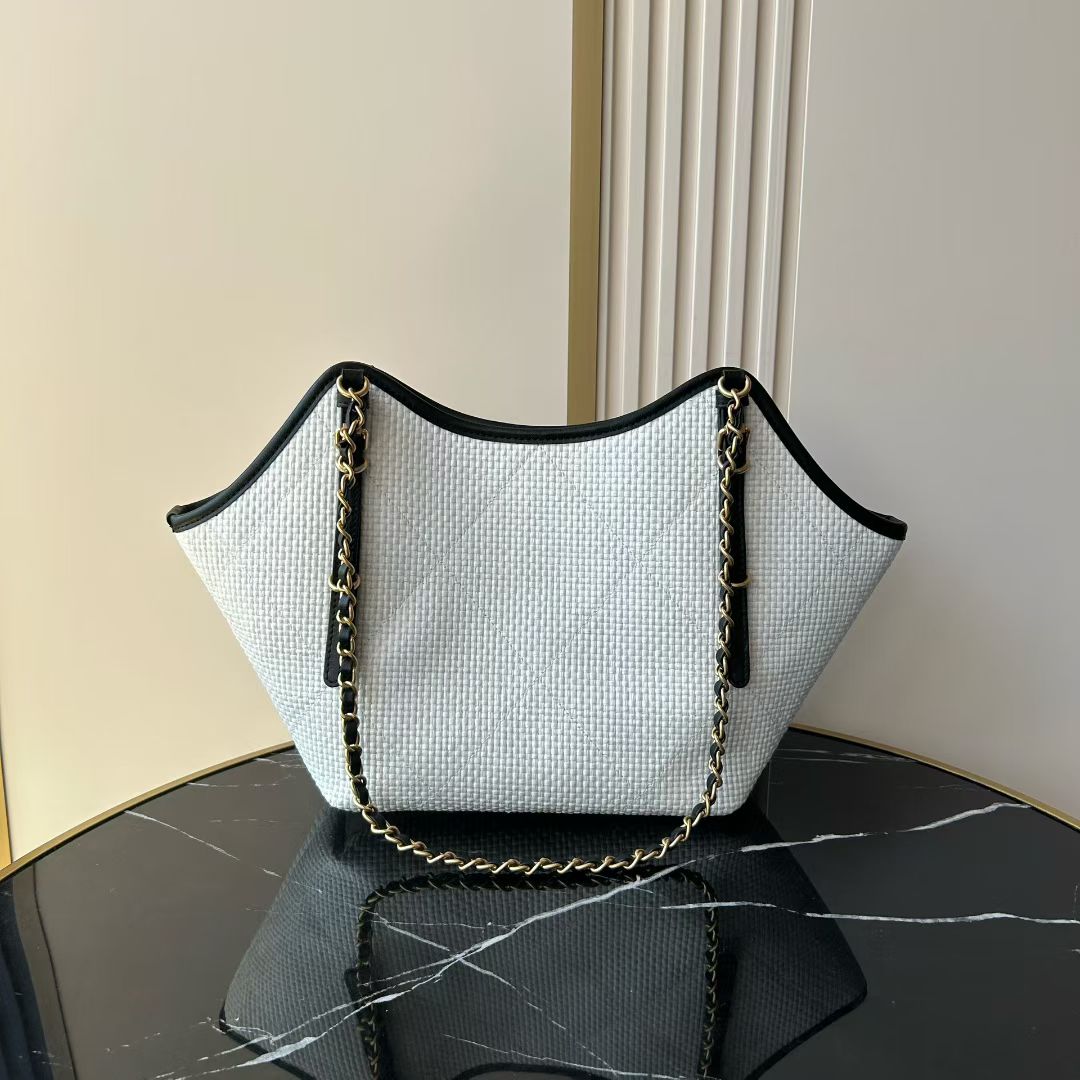 Chanel Maxi Hobo Bag 샤넬 호보백 토트백 숄더백 가방