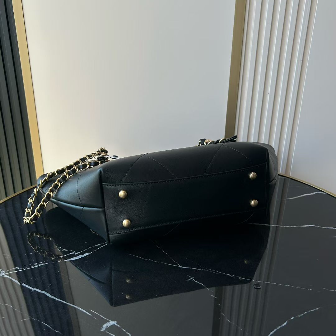 Chanel Maxi Hobo Bag 샤넬 호보백 토트백 숄더백 가방