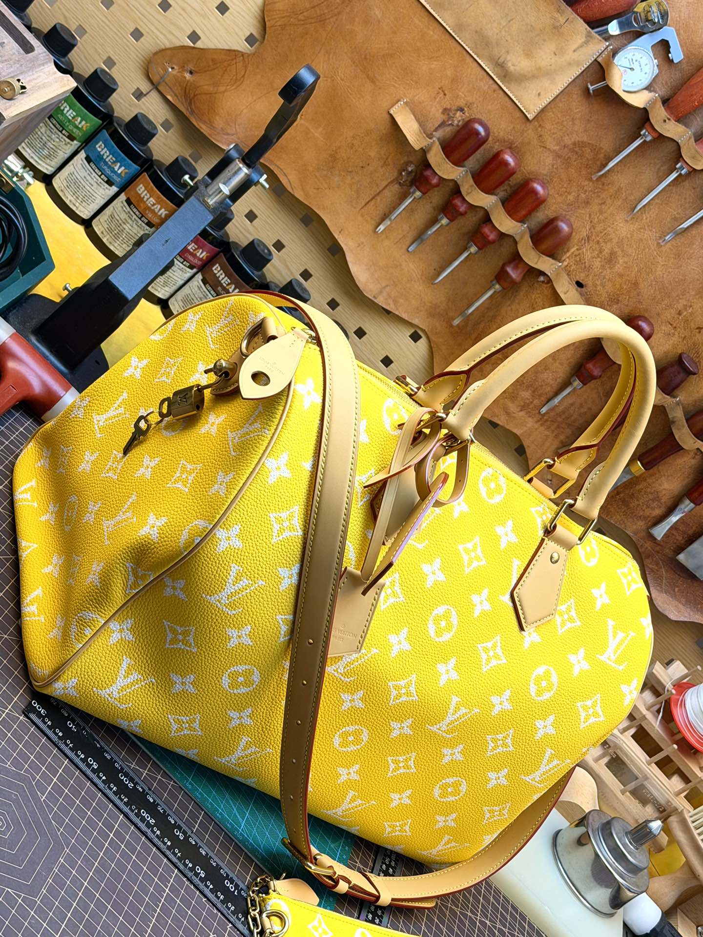 Louis Vuitton Speedy P9 Bandoulière 40 Monogram Leather LV 루이비통 가방