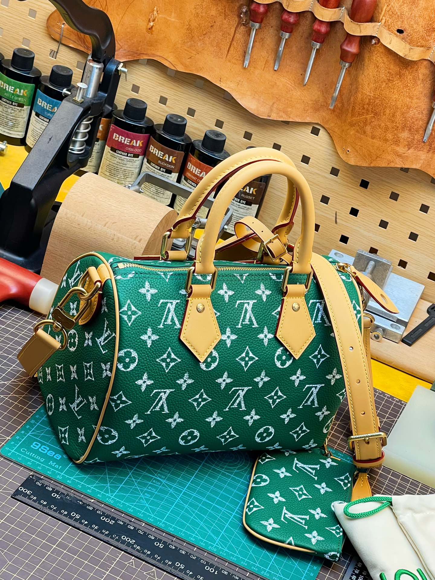 Louis Vuitton Speedy P9 Bandoulière 25 Monogram Leather LV 루이비통 가방