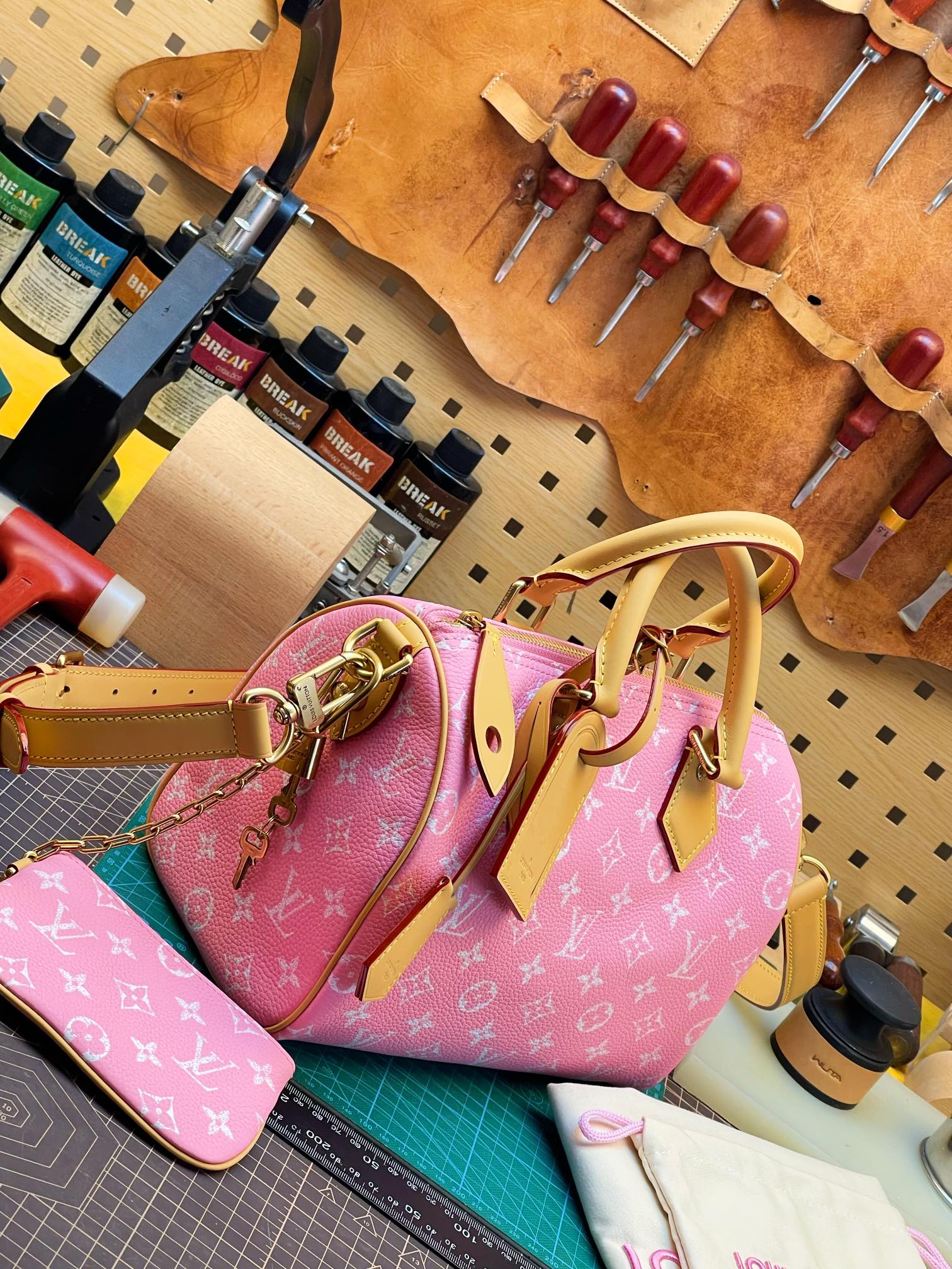 Louis Vuitton Speedy P9 Bandoulière 25 Monogram Leather LV 루이비통 가방