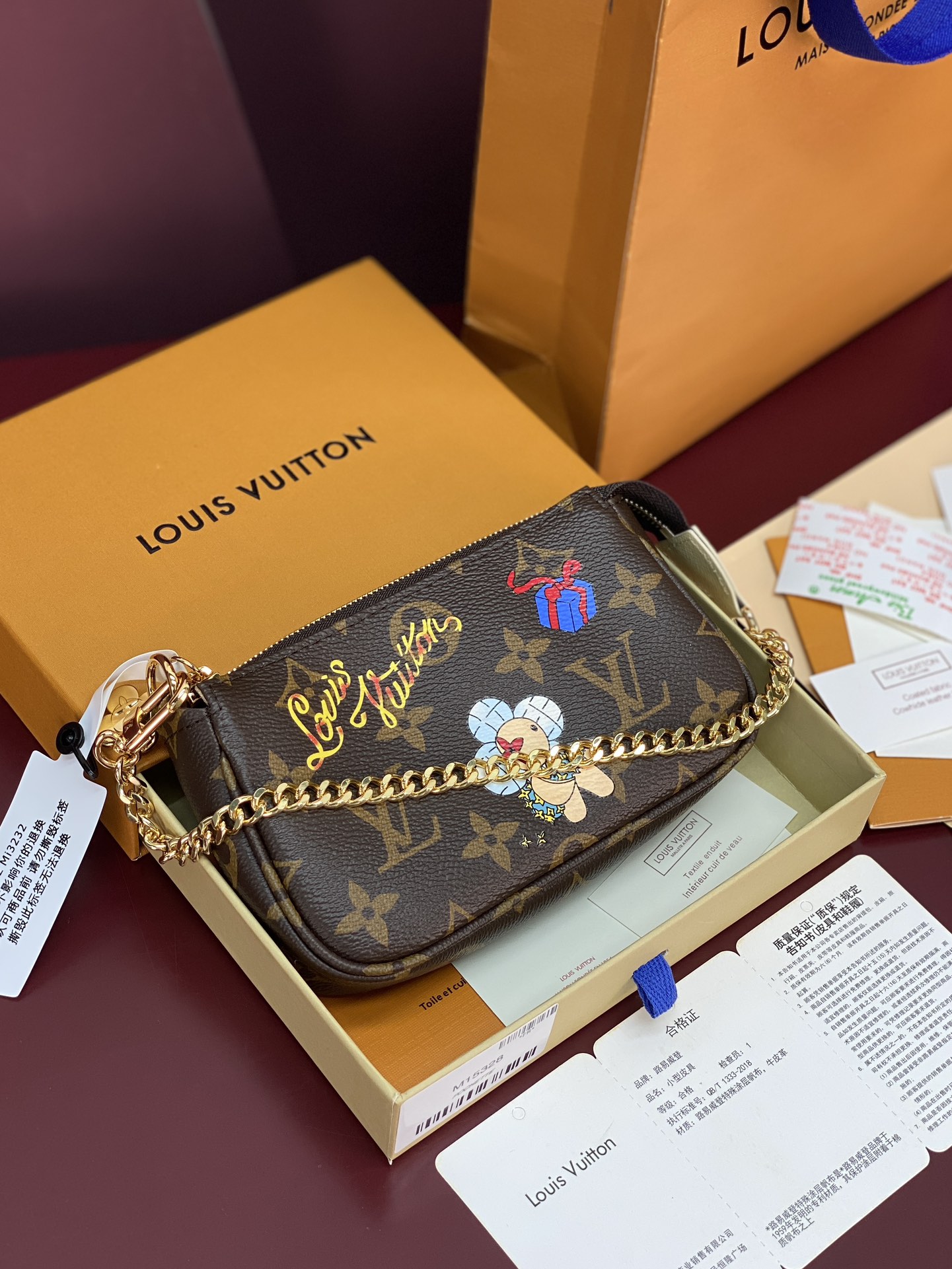 Louis Vuitton Mini Pochette Accessories M15328  LV 루이비통 미니 포쉐트 악세수아 클러치백 가방