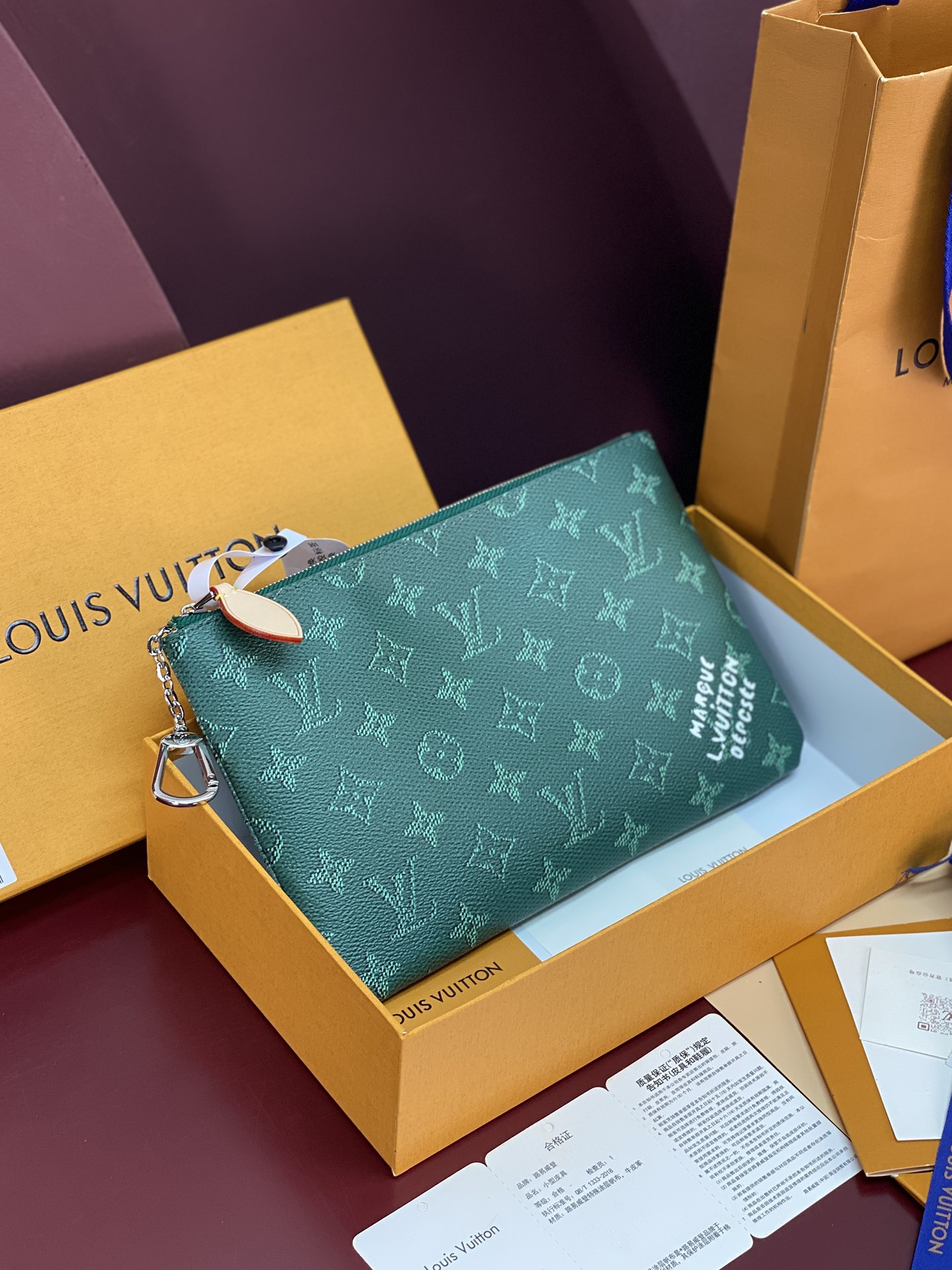 LV 루이비통 미디엄 키 & 코인 파우치 M27109 지갑