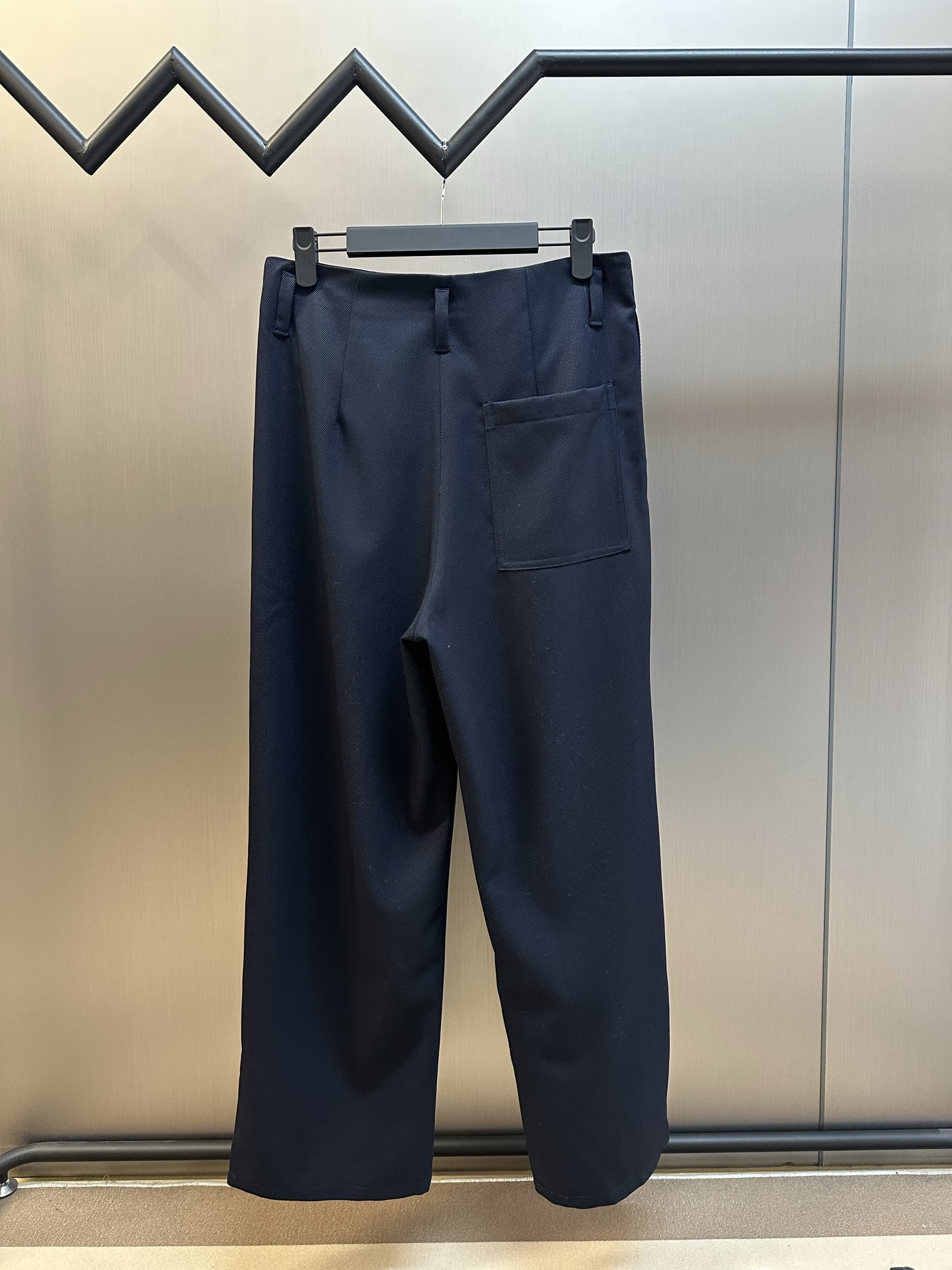 Loewe 로에베 레더 패치 스트레이트 울 슬랙스 팬츠 바지 의류