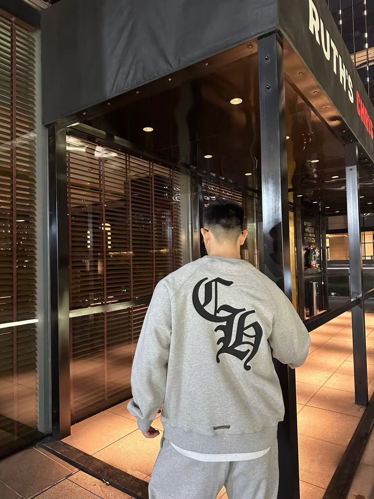 Chrome Hearts CH 크롬하츠 로고 크루넥 스웨트셔츠 맨투맨 티셔츠 의류