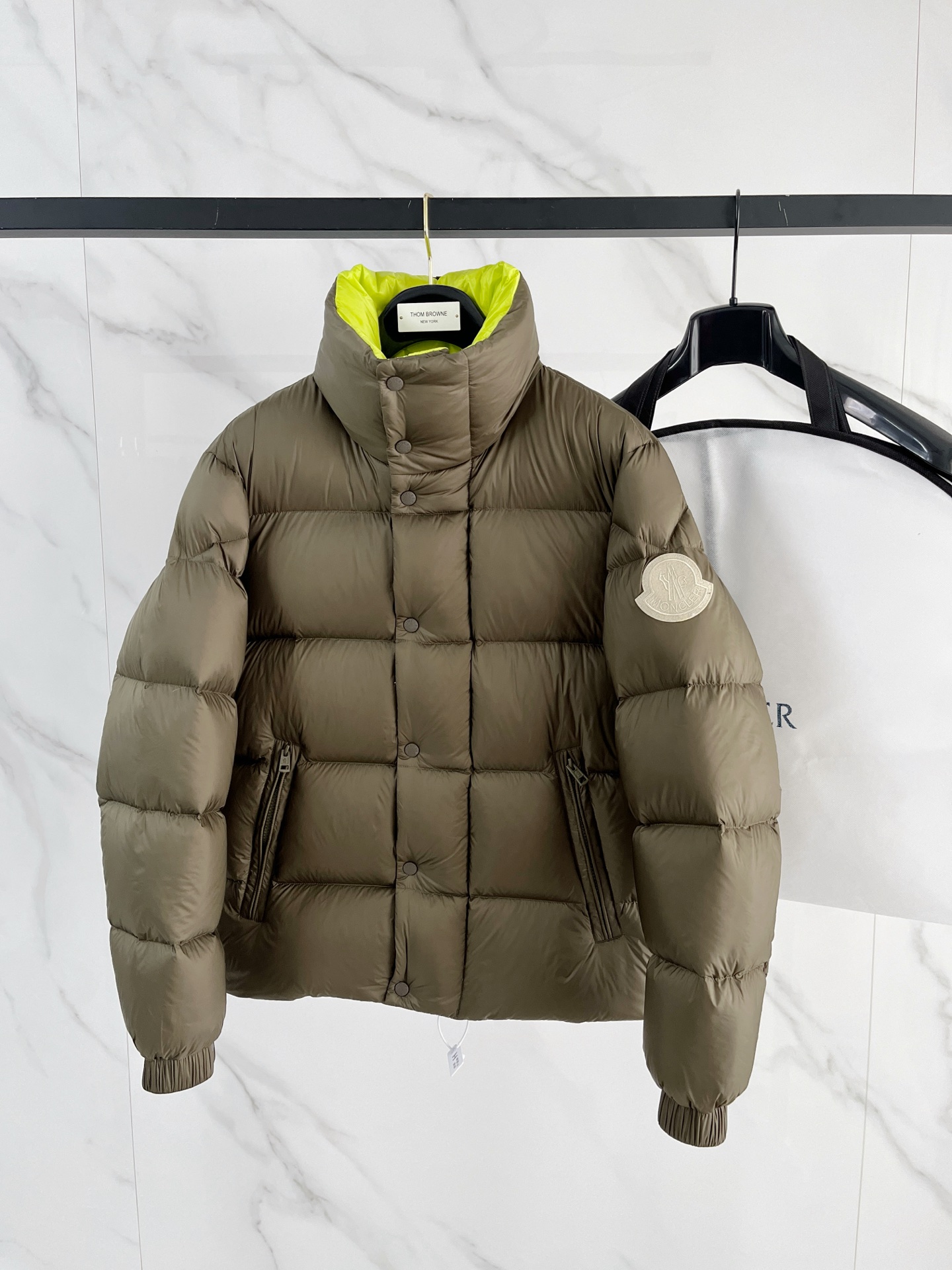 Moncler Dervox 몽클레어 몽클레르 숏 다운 패딩 점퍼 자켓 재킷 의류