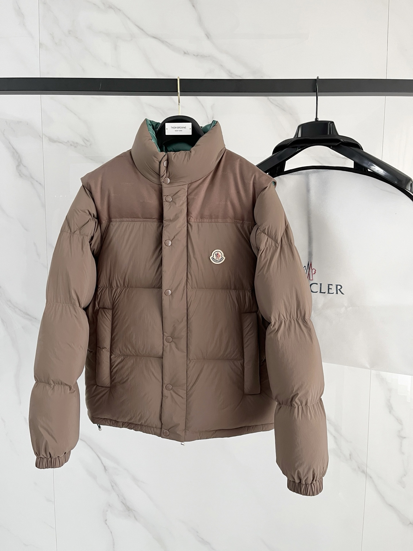 Moncler 몽클레어 몽클레르 다운 패딩 점퍼 자켓 재킷 의류