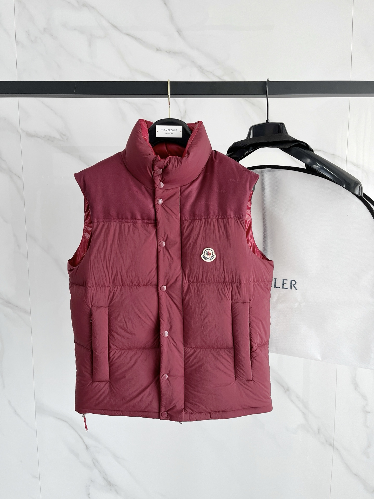 Moncler 몽클레어 몽클레르 다운 패딩 점퍼 자켓 재킷 의류