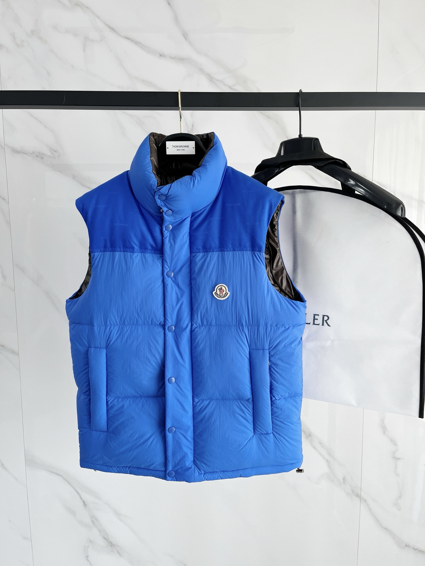 Moncler 몽클레어 몽클레르 다운 패딩 점퍼 자켓 재킷 의류