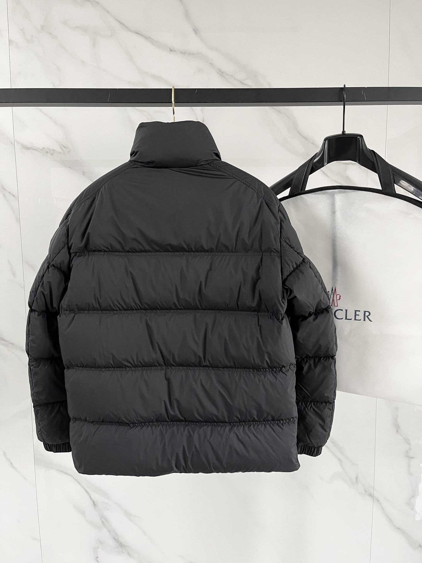 Moncler 몽클레어 몽클레르 최고급 다운 점퍼 패딩 자켓 재킷 의류