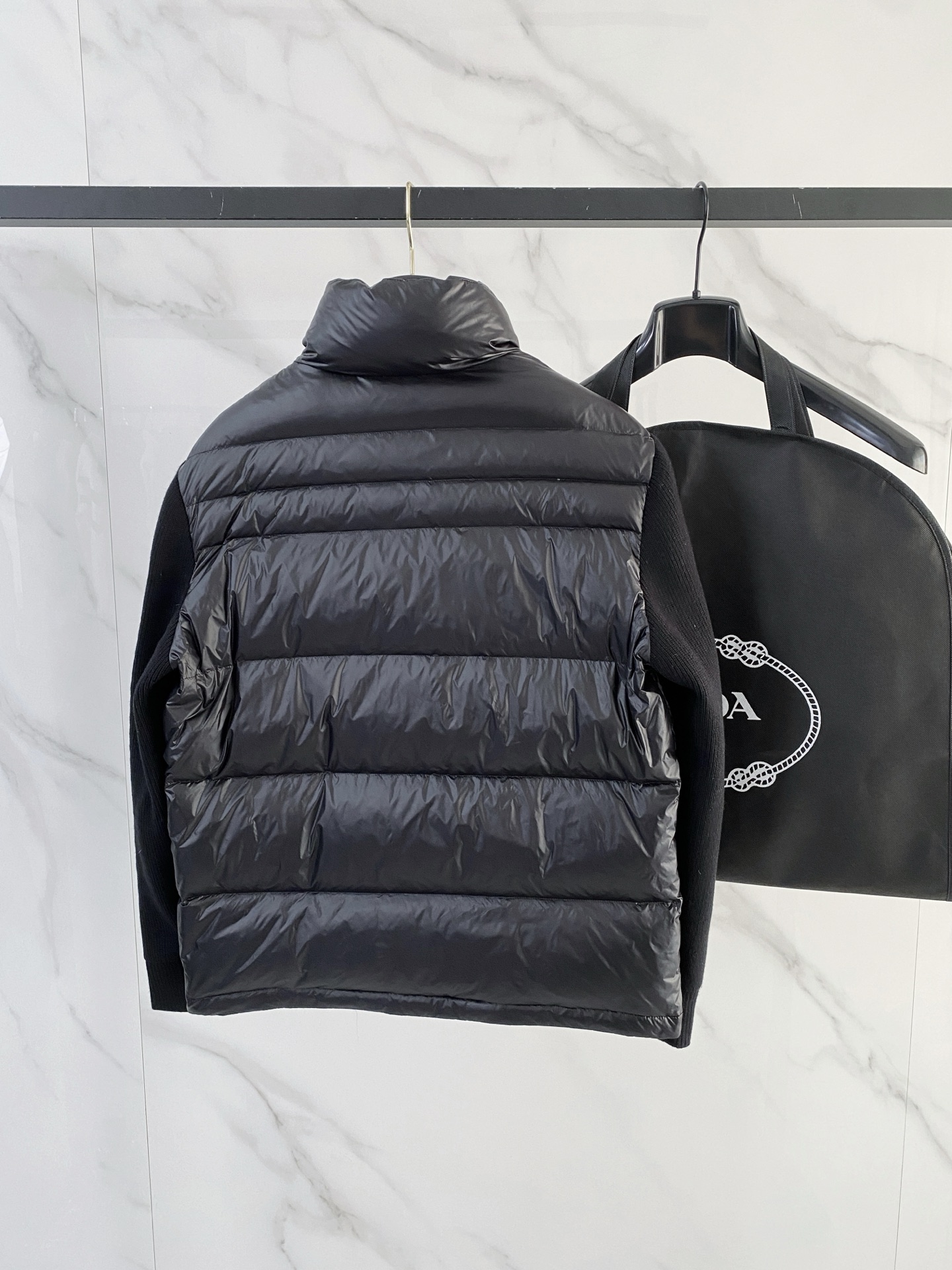 Prada  프라다 니트 다운 자켓 패딩 점퍼 의류