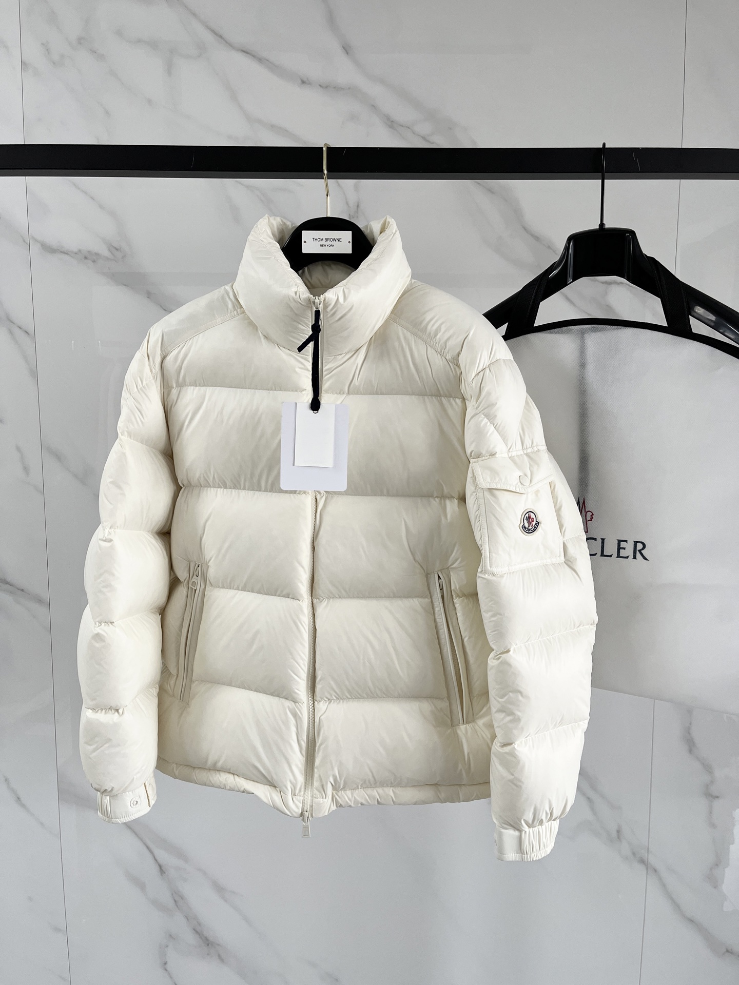 Moncler 몽클레어 몽클레르 다운 패딩 점퍼 자켓 재킷 의류