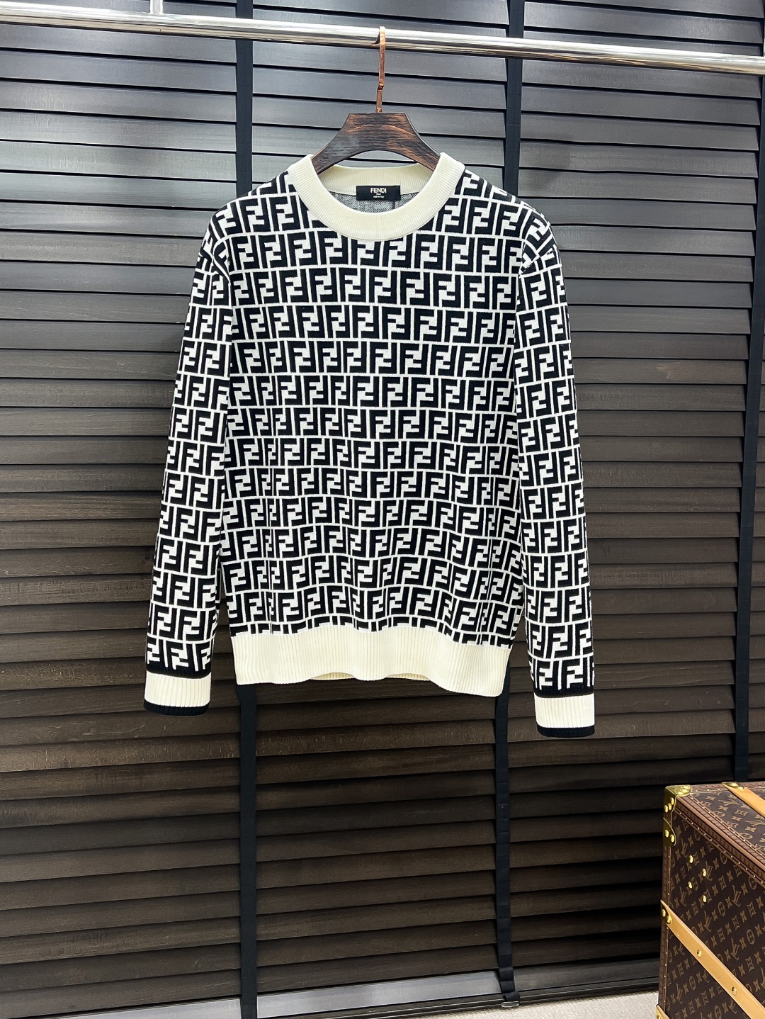 Fendi  펜디 라운드넥 울 니트 의류