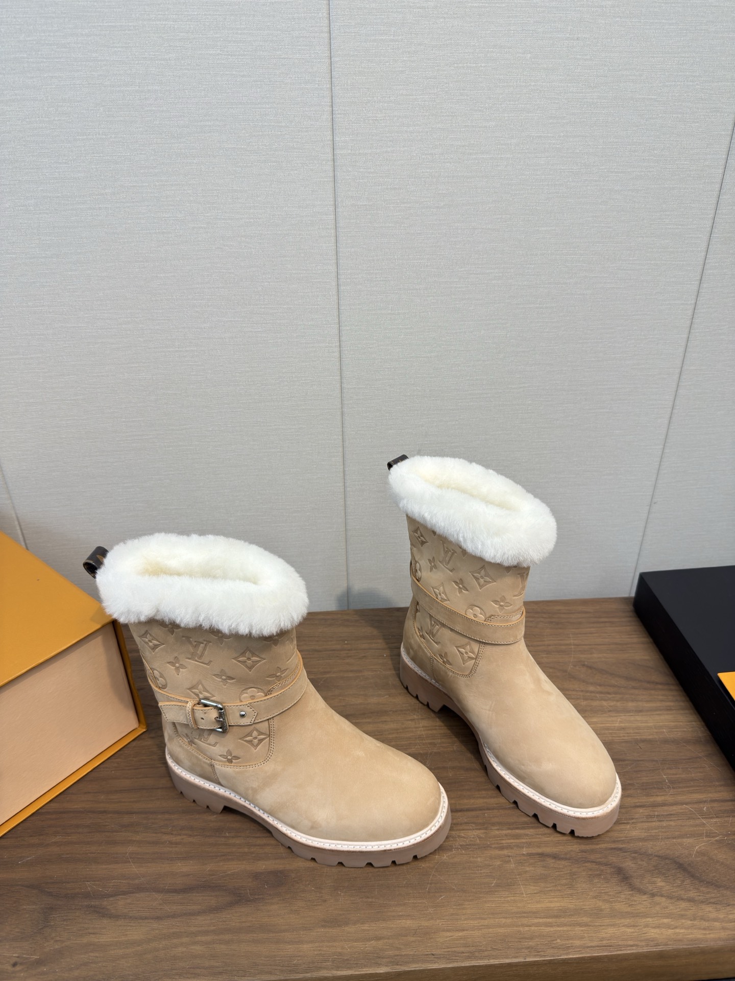 Louis Vuitton LV 루이비통 부츠 신발