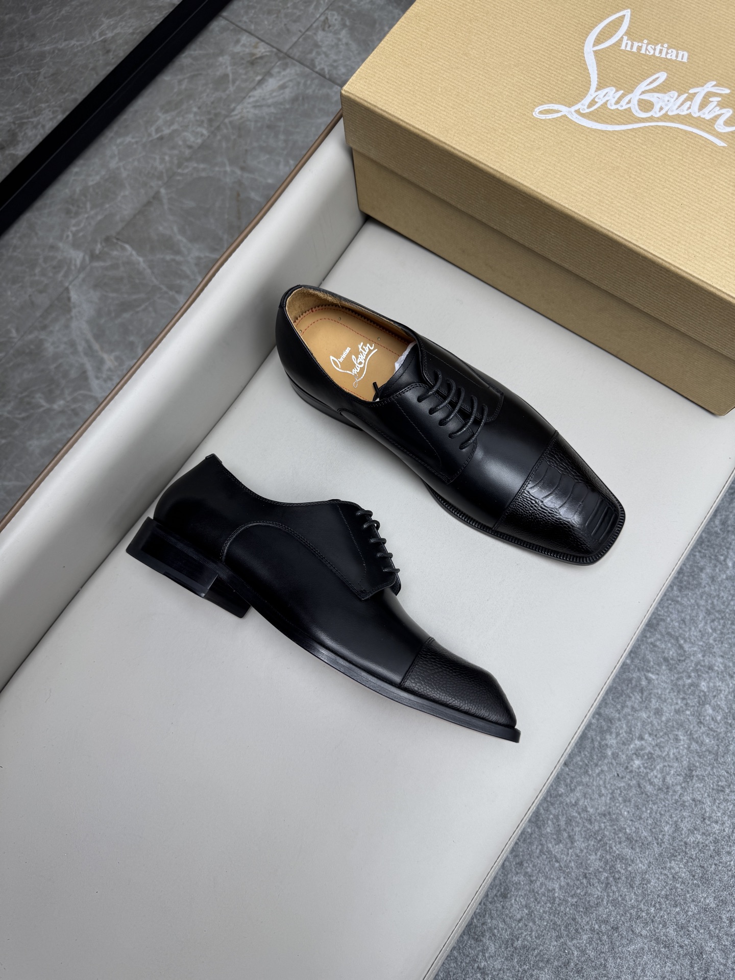 Christian Louboutin 크리스찬 루부탱 남성 정장 구두 신발