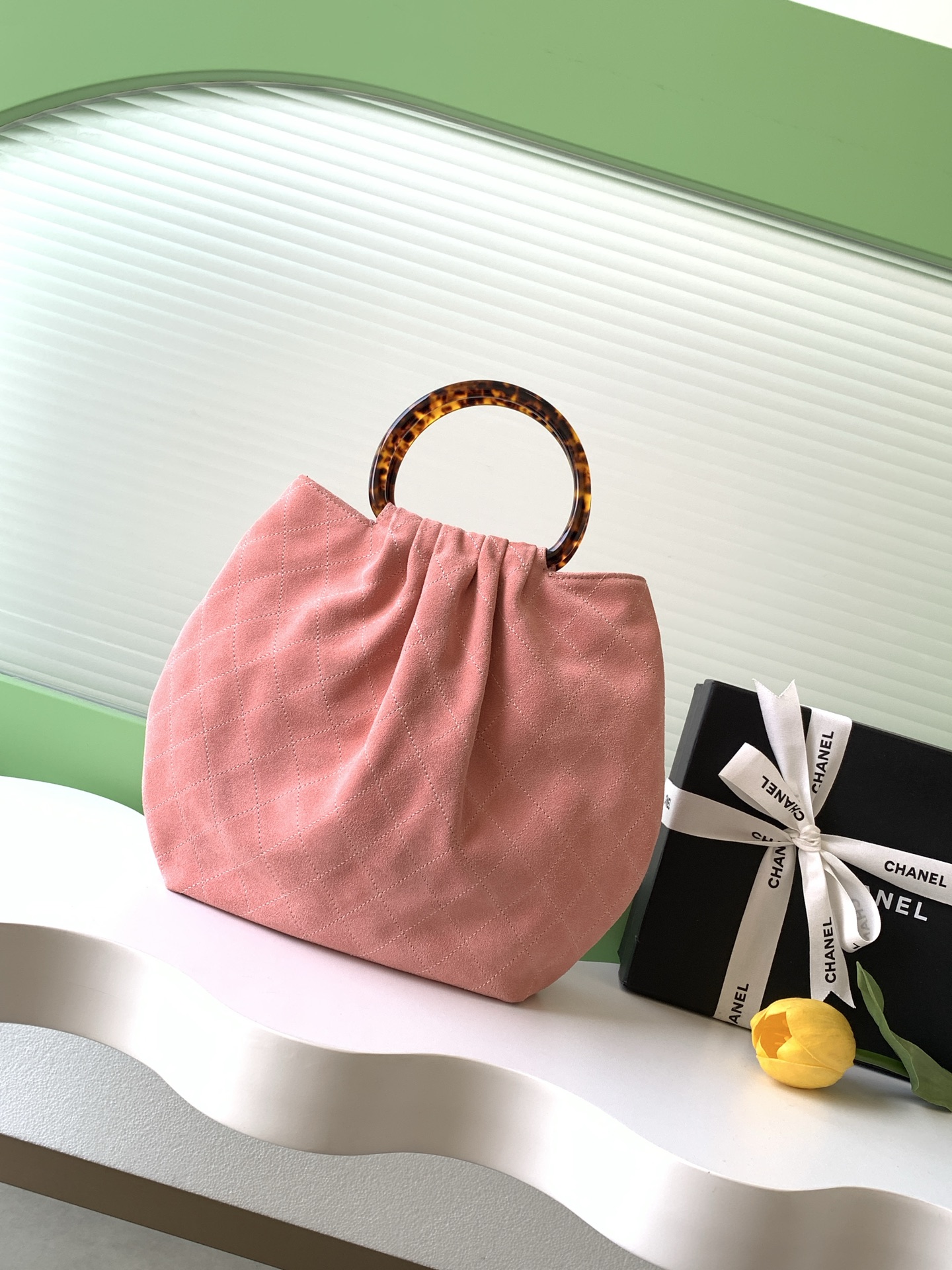 Chanel 샤넬 26C 크루즈 스웨이드 토트백 가방 라지