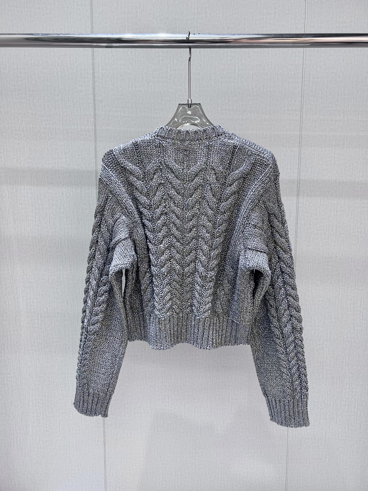 로로 피아나(Loro Piana) 크루즈 신상 메탈릭 가디건 의류