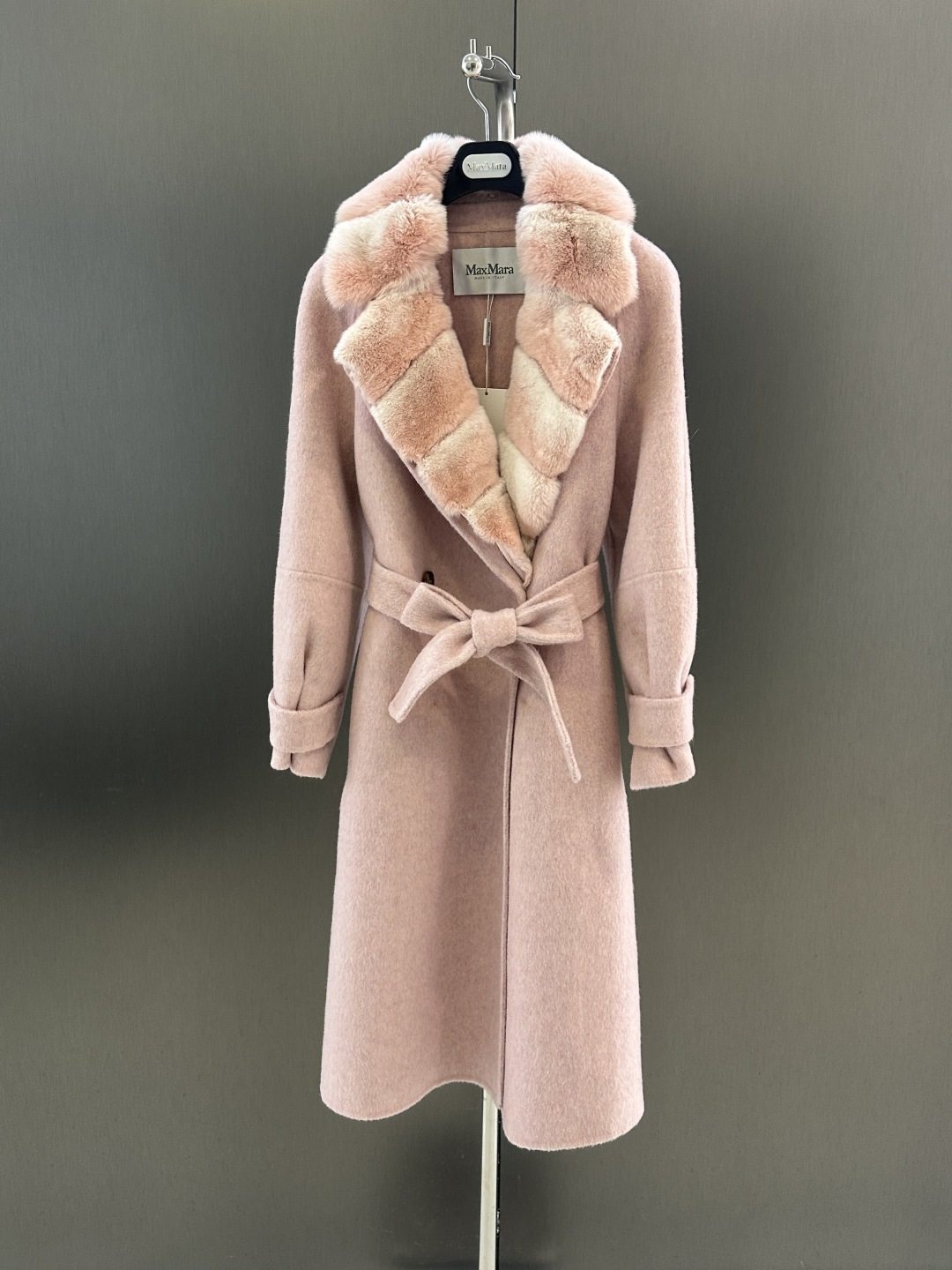 막스마라(Max Mara) 래빗 퍼 울 롱코트 의류