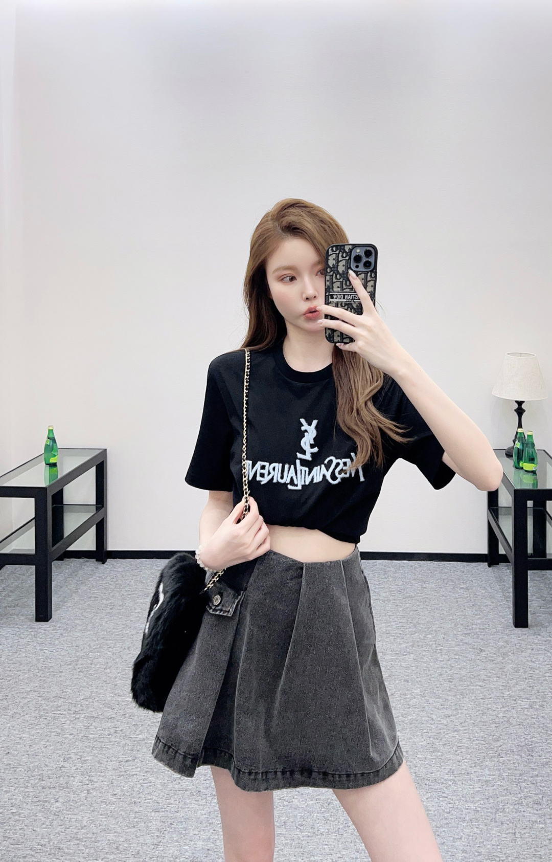 Saint Laurent YSL 생로랑 자수 벨벳 로고 반팔 티셔츠 의류