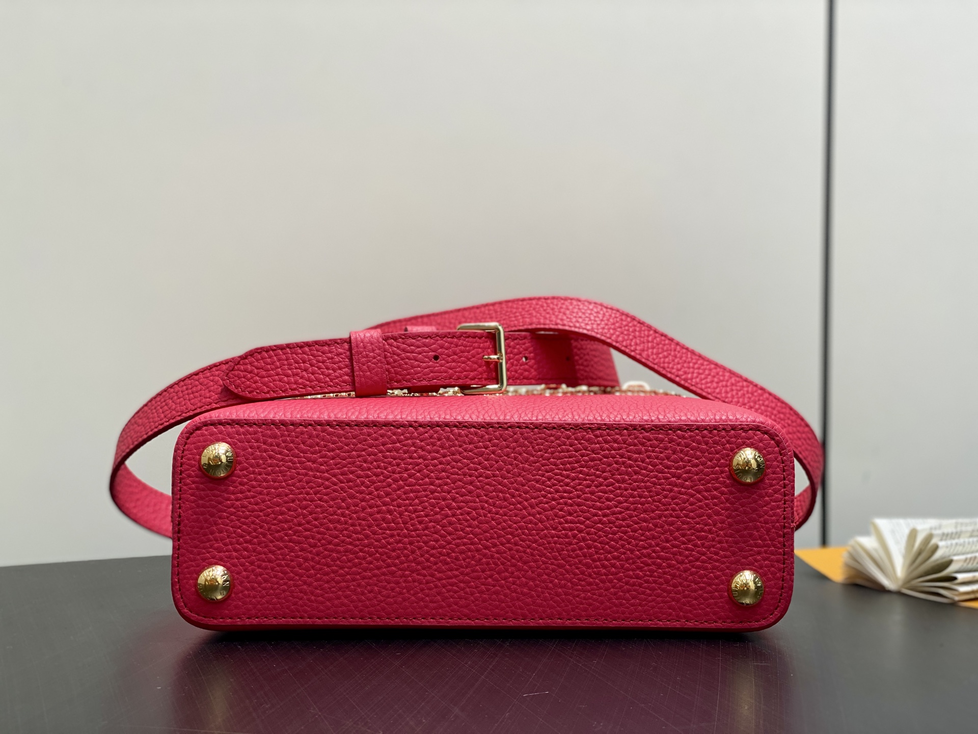 LV Capucines BB Handbag (LV 카퓌신 BB 핸드백) 루이비통 가방- M27035 27cm