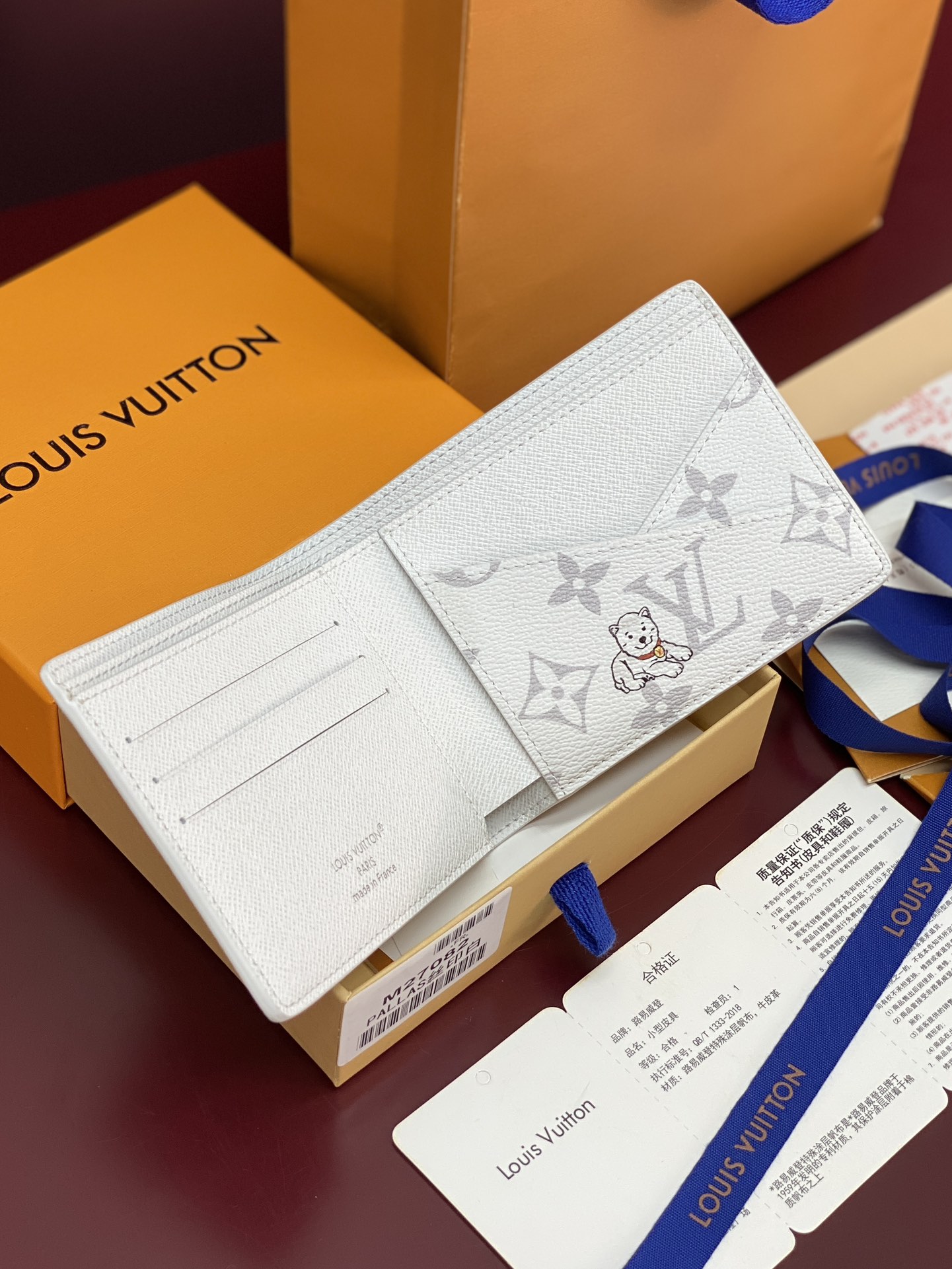 LV Multiple Wallet (LV 루이비통 애니멀 포레스트 멀티플 월릿) - M27082 반지갑