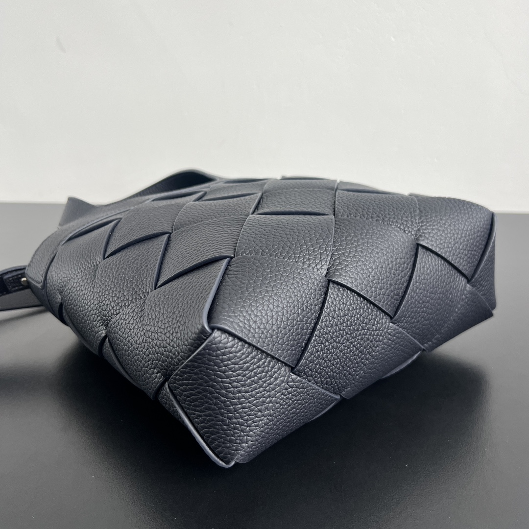 BOTTEGA VENETA BV Knot 보테가 베네타 Tote Diago - 837364 토트백 가방