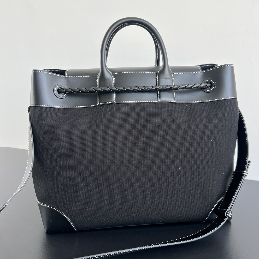 BOTTEGA VENETA BV Andiamo (안디아모) 보테가 베네타 메신저백 가방 - 827066