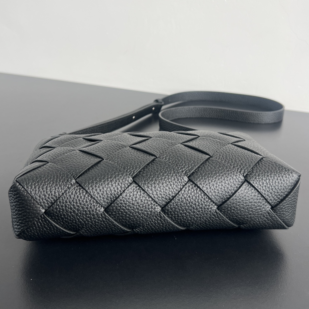BOTTEGA VENETA BV 보테가 베네타 Diago(디아고) 남성 메신저백 - 837112 가방