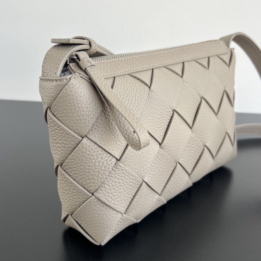 BOTTEGA VENETA BV 보테가 베네타 Diago(디아고) 남성 메신저백 - 837112 가방