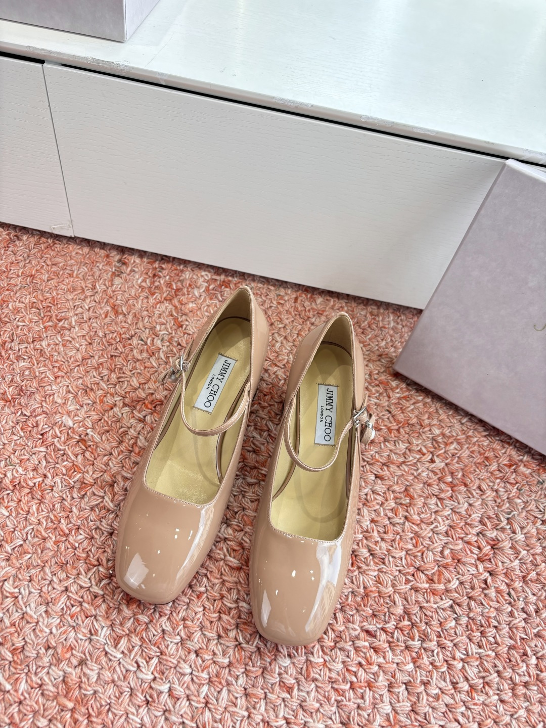 지미추(Jimmy Choo) 플라워 펌프스 구두 신발