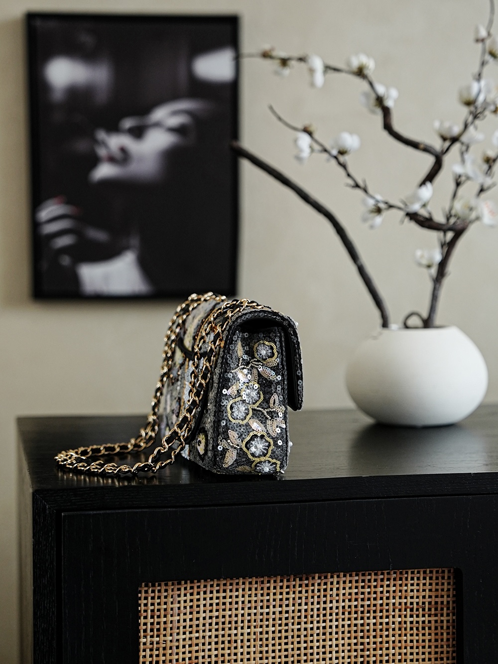 Chanel 샤넬 25A 메티에 다르(공방) 시리즈 - 자수 시퀸 CF백 숄더백 가방