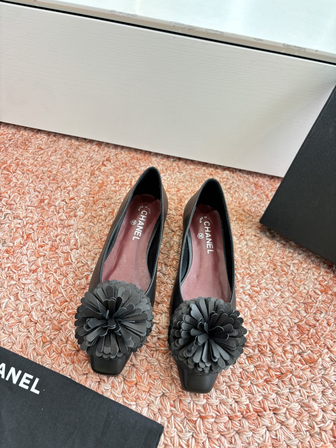 Chanel 샤넬 플라워 폼폼 메리제인 로퍼 플랫 슈즈 신발