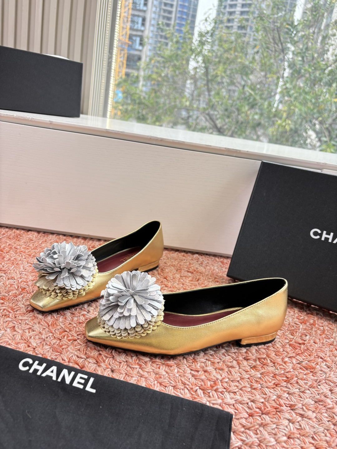 Chanel 샤넬 플라워 폼폼 메리제인 로퍼 플랫 슈즈 신발