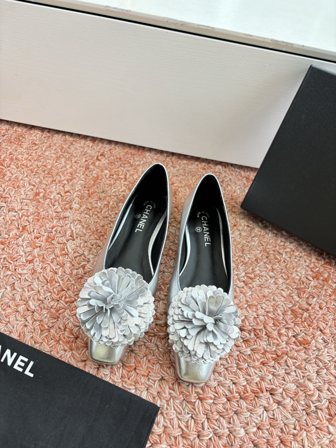 Chanel 샤넬 플라워 폼폼 메리제인 로퍼 플랫 슈즈 신발