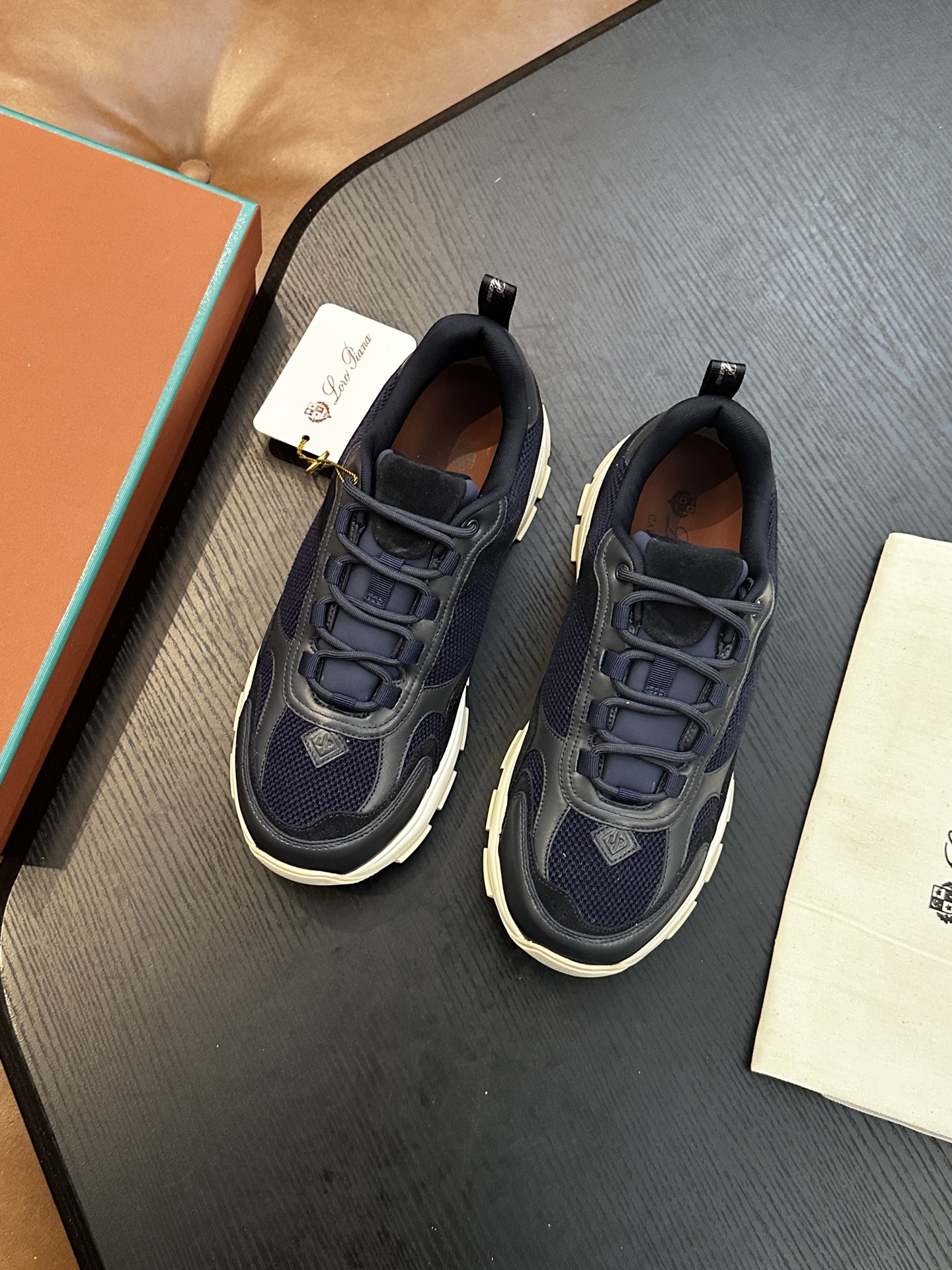 Loro Piana 로로 피아나(LP) Cairn Walk 남성 스니커즈 (하이 퀄리티) 신발