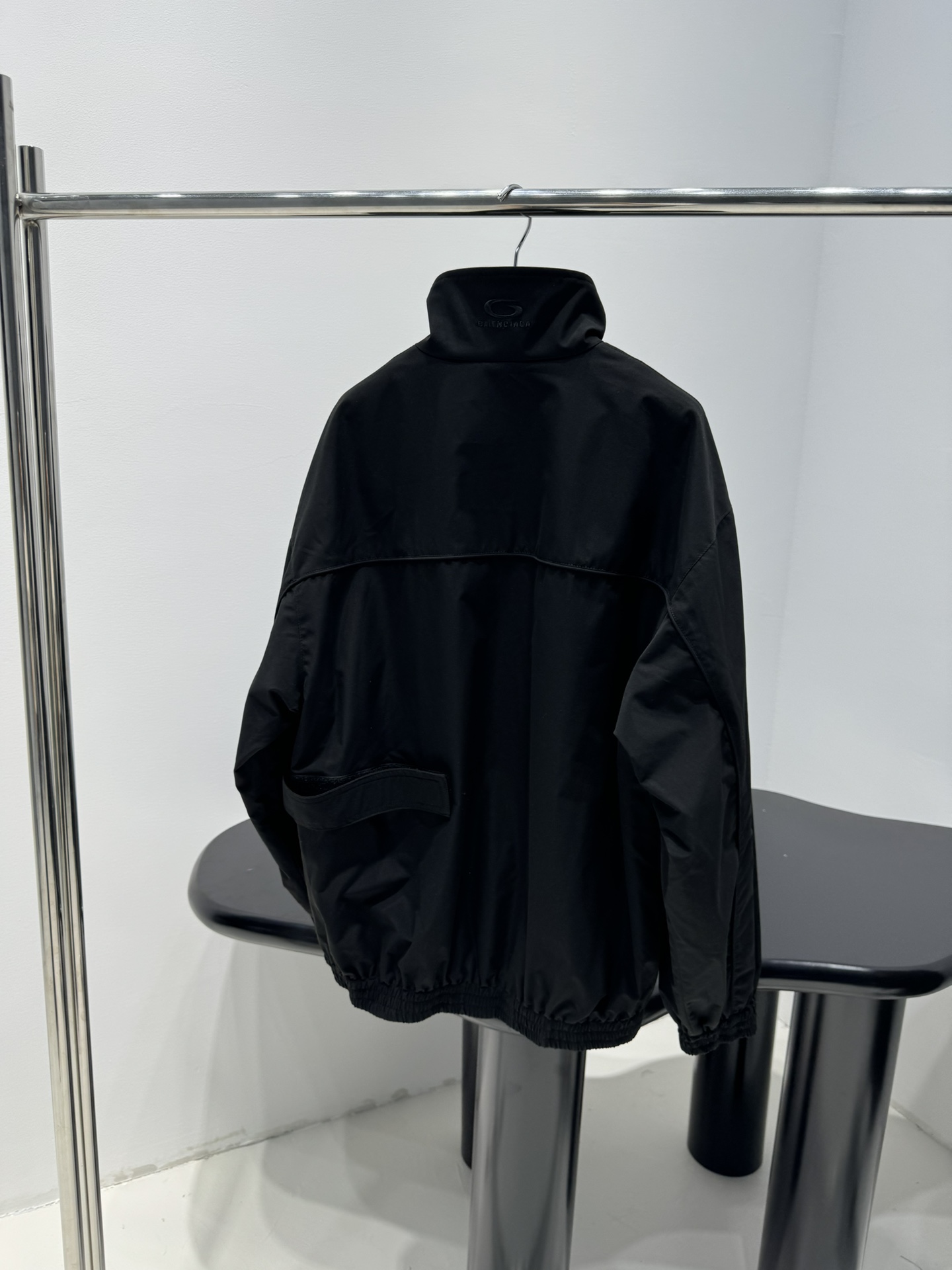 발렌시아가(Balenciaga) 트랙슈트 미디엄 핏 윈드브레이커 자켓 재킷 의류