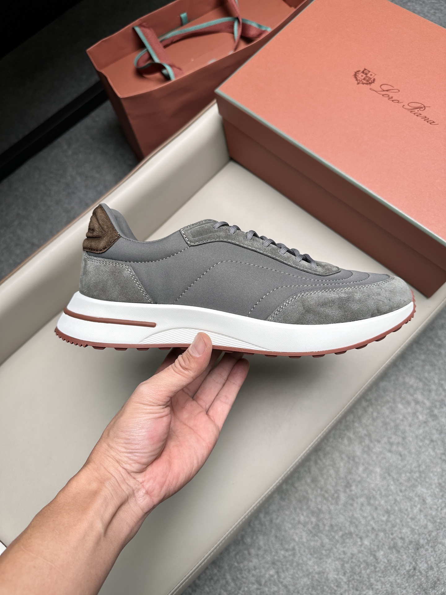 Loro Piana 로로피아나(LP) 스웨이드 캔버스 믹스 남성화 스니커즈 신발