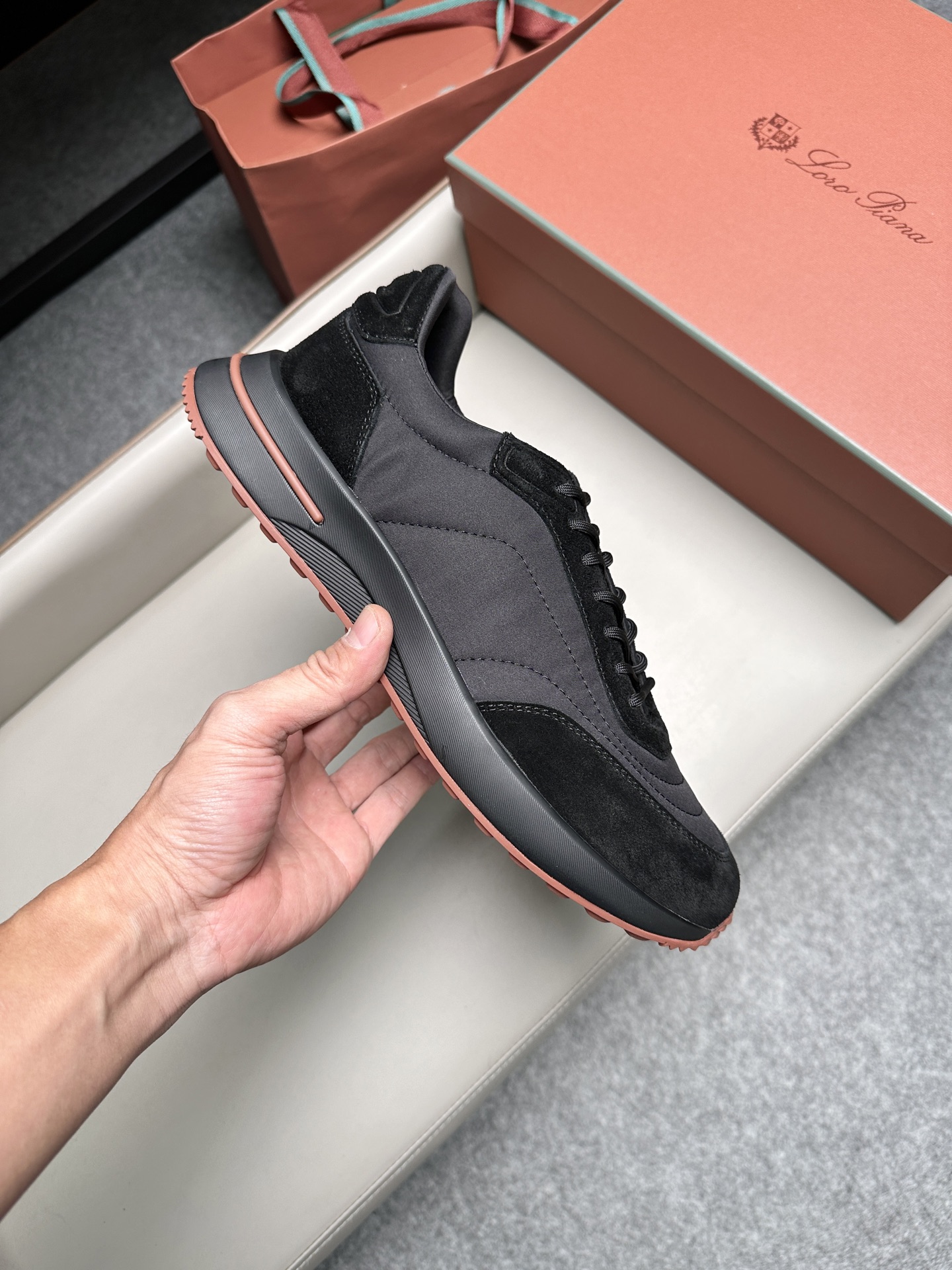 Loro Piana 로로피아나(LP) 스웨이드 캔버스 믹스 남성화 스니커즈 신발