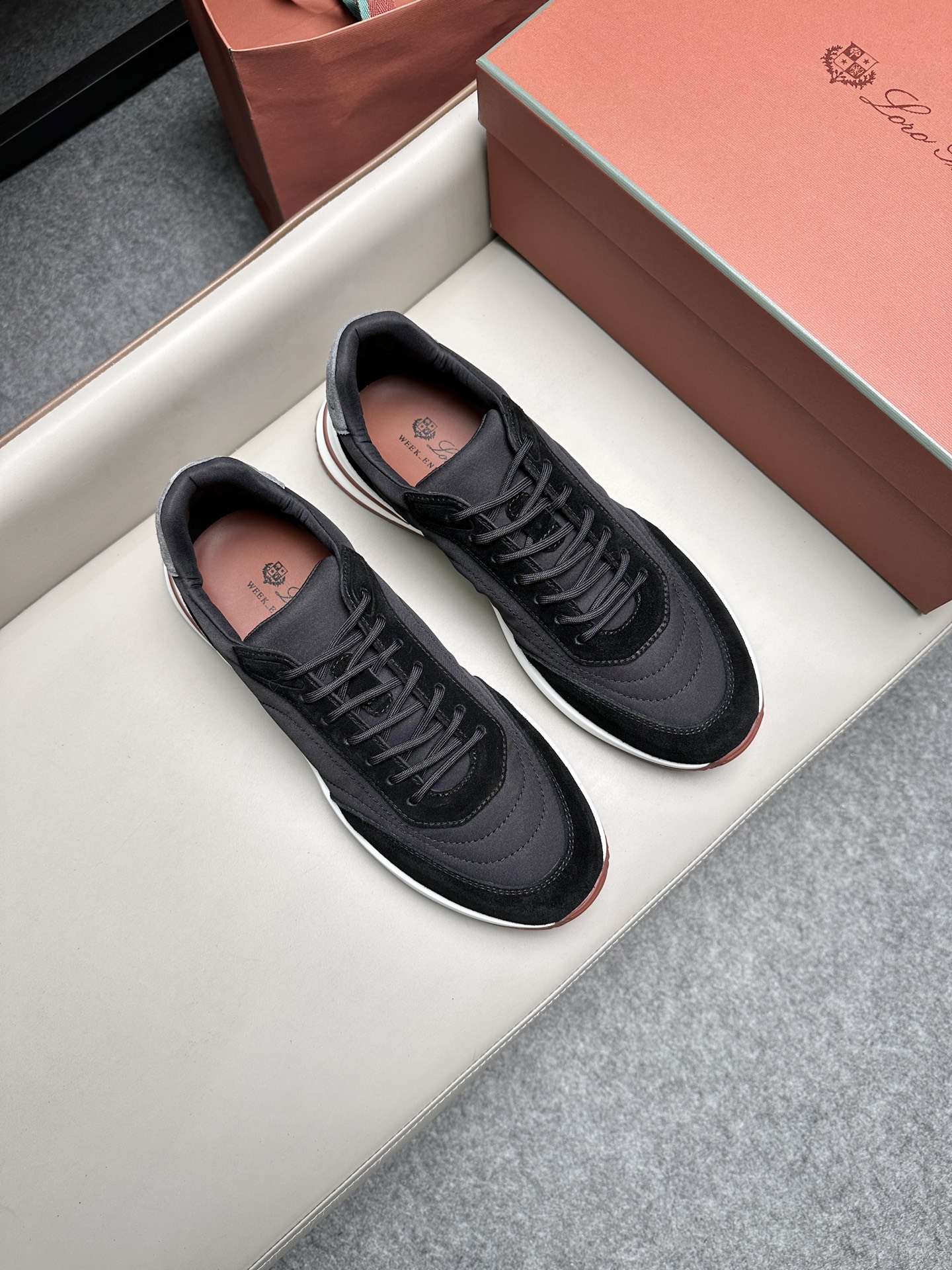 Loro Piana 로로피아나(LP) 스웨이드 캔버스 믹스 남성화 스니커즈 신발