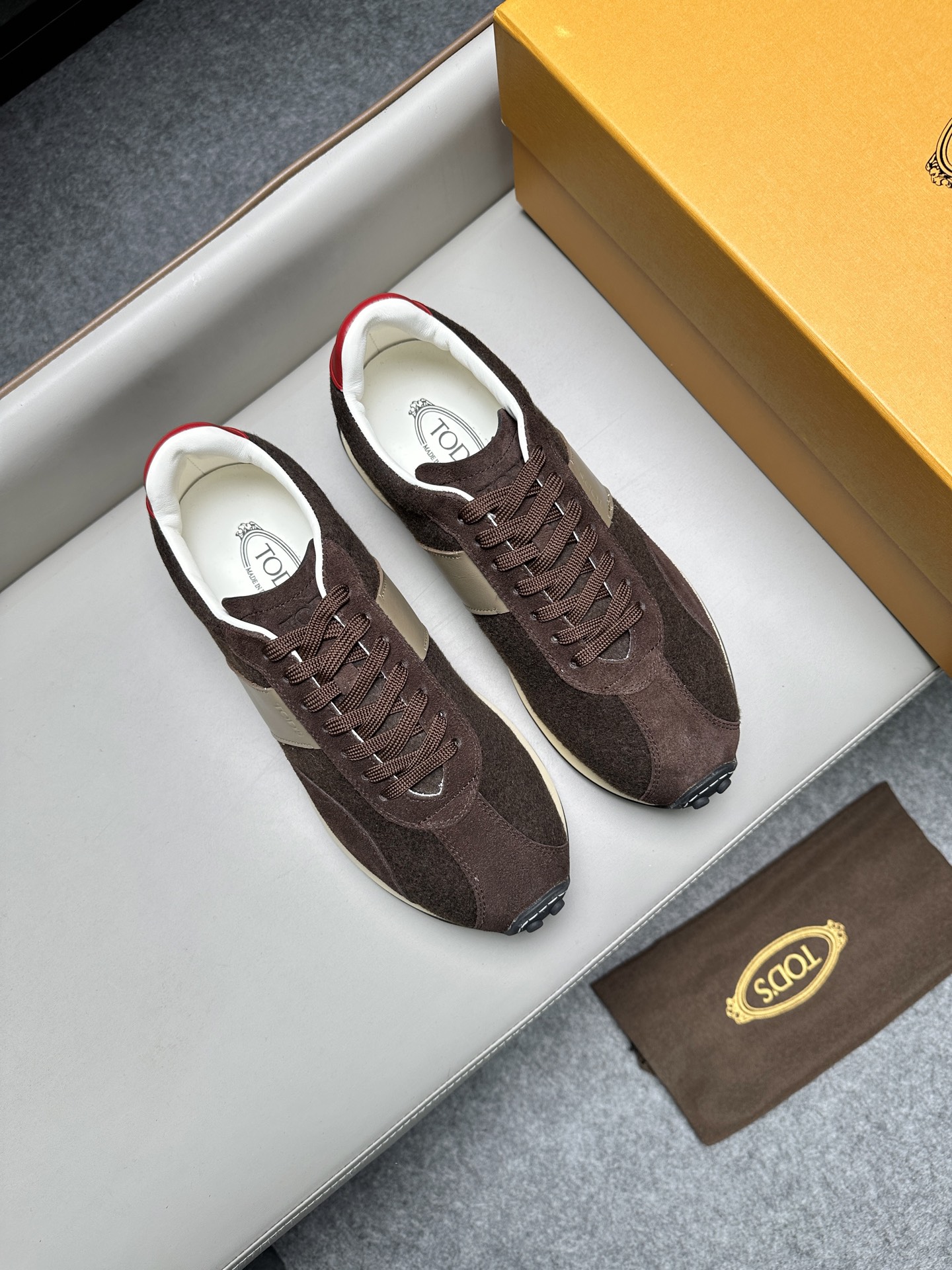 토즈(Tods) 레더 & 트위드 믹스 스니커즈 신발