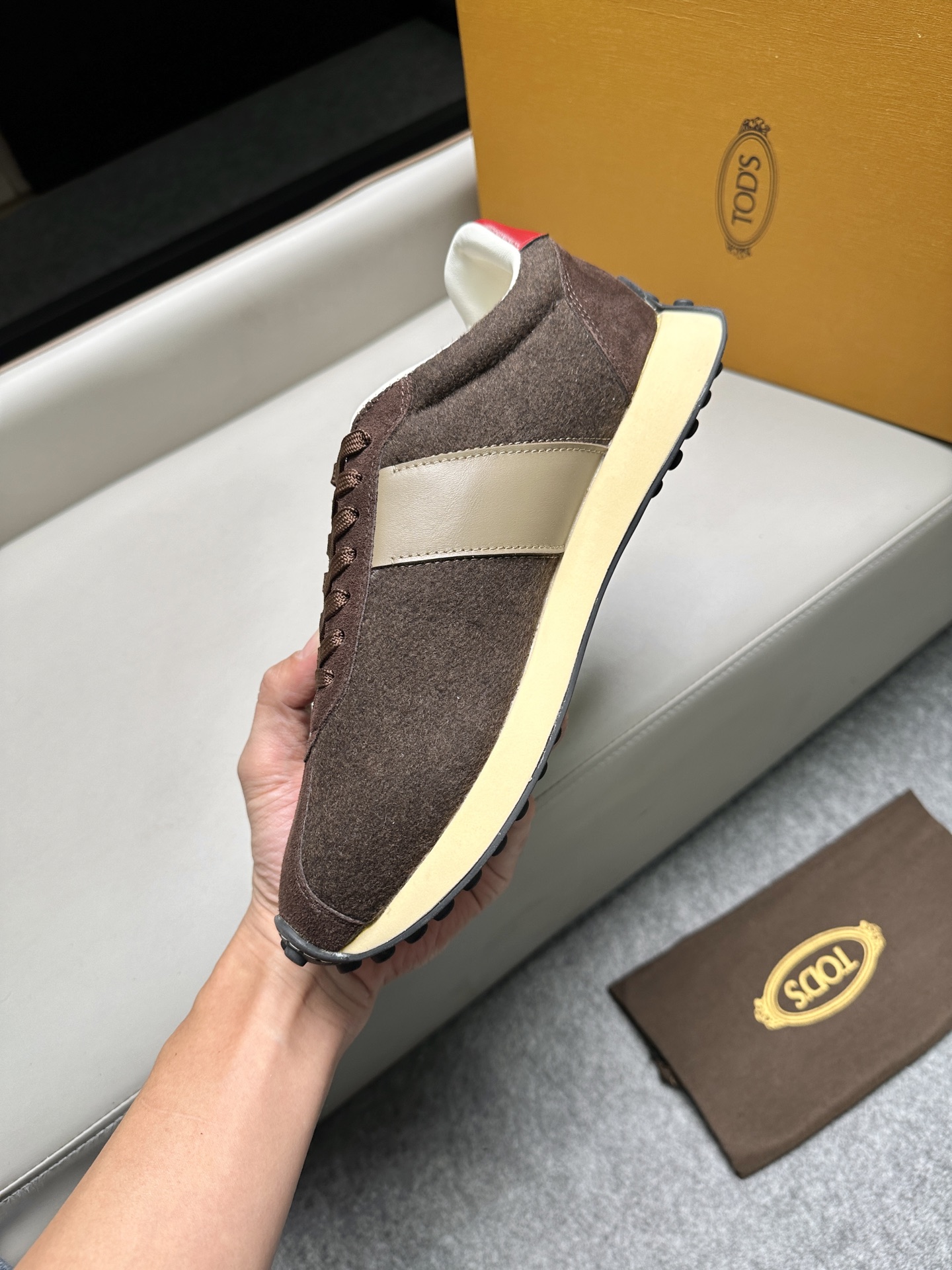 토즈(Tods) 레더 & 트위드 믹스 스니커즈 신발