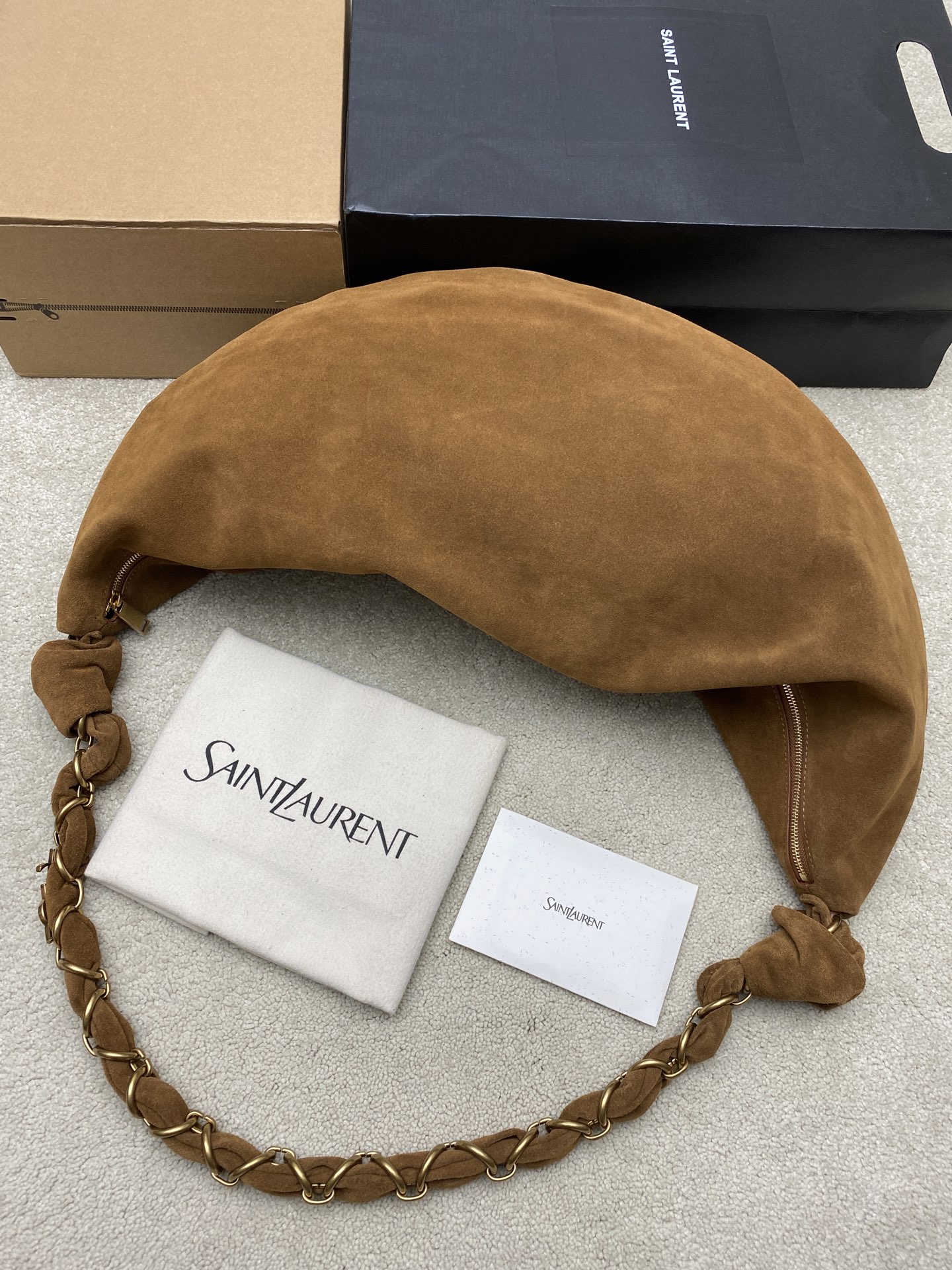 생로랑(YSL) 아말리아(Amalia) 카라멜 브라운 스웨이드 호보백 가방 라지