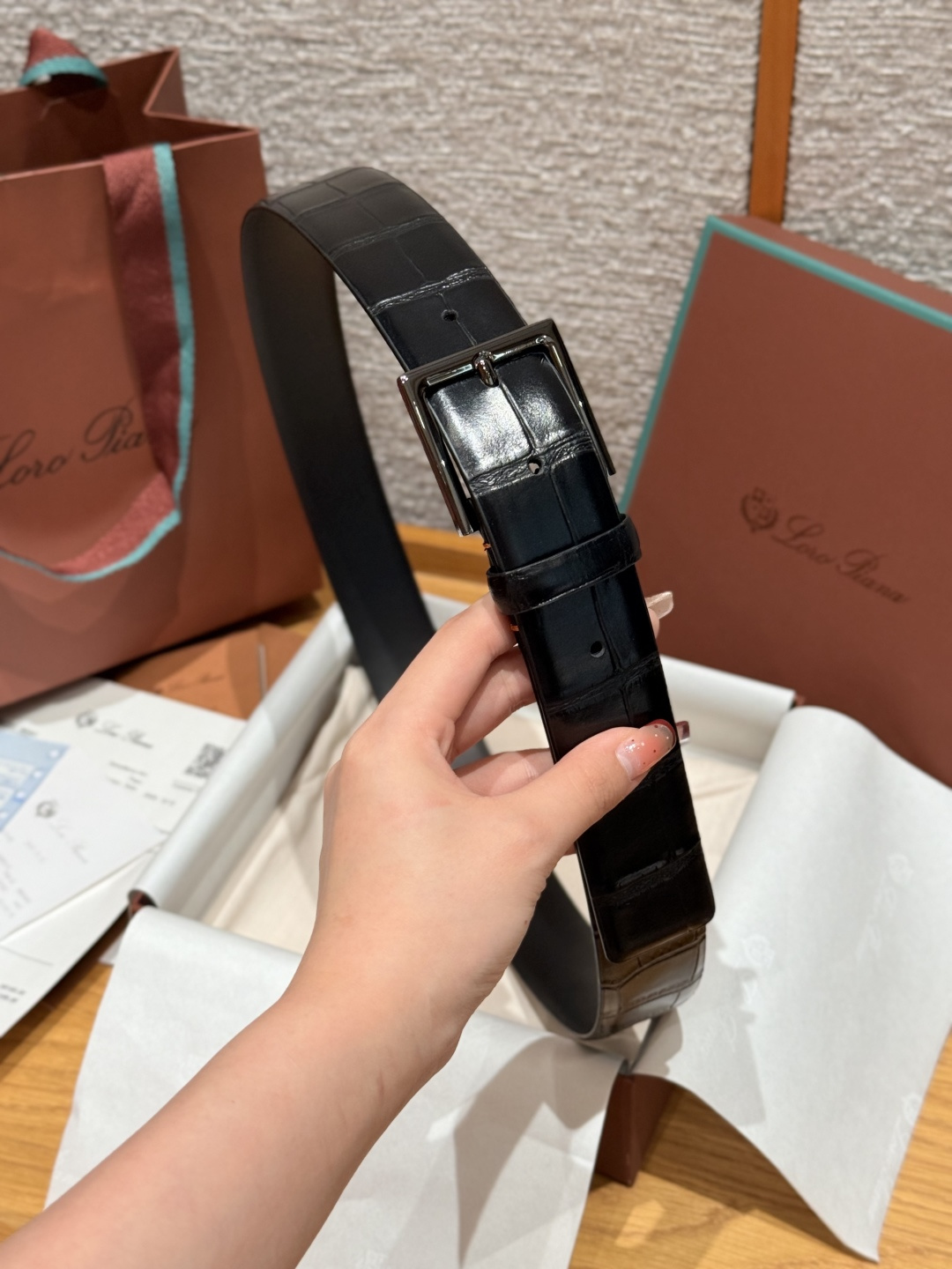 로로 피아나(Loro Piana) LP 알사벨(Alsavel) 남성 크로코 벨트