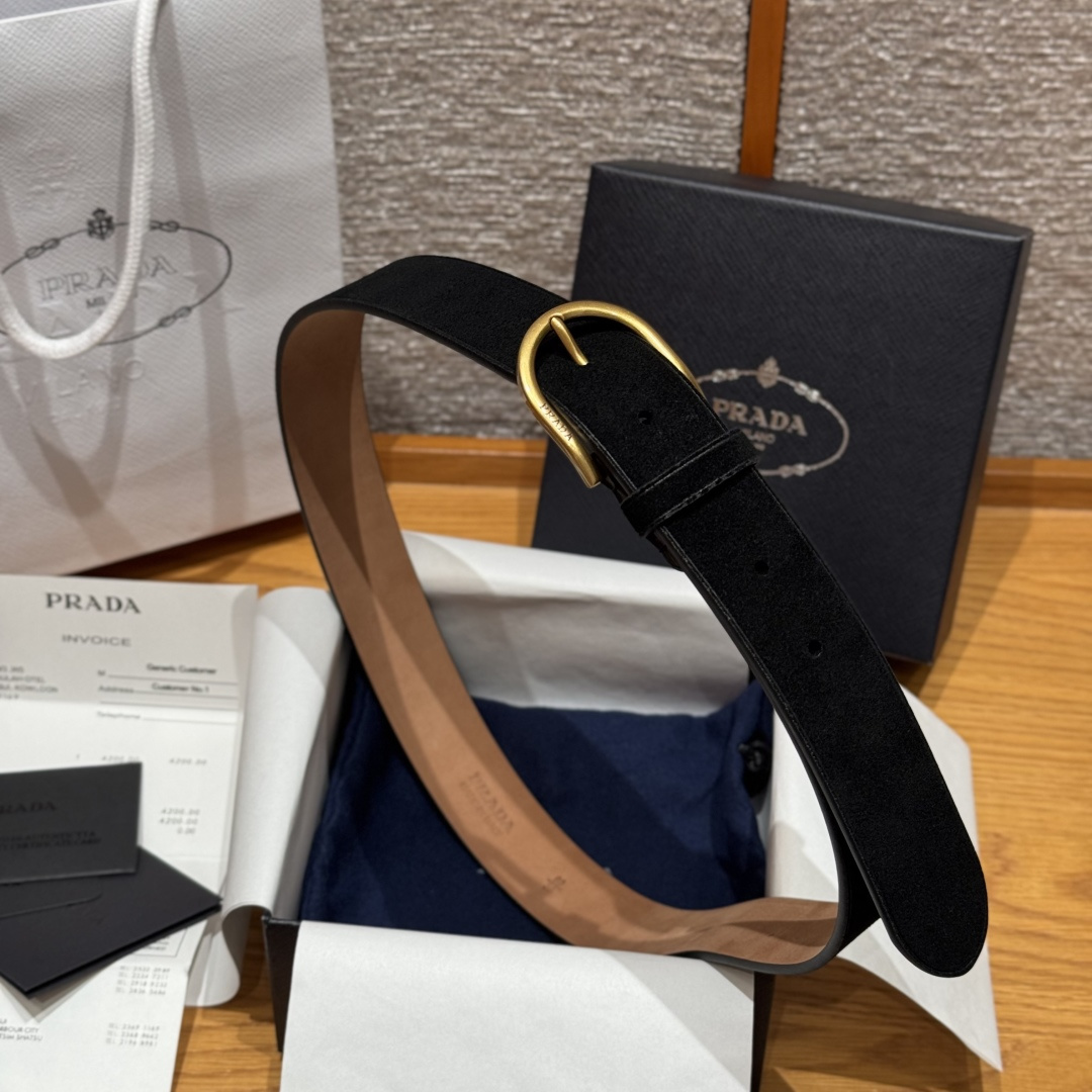 프라다(Prada) 스웨이드 벨트