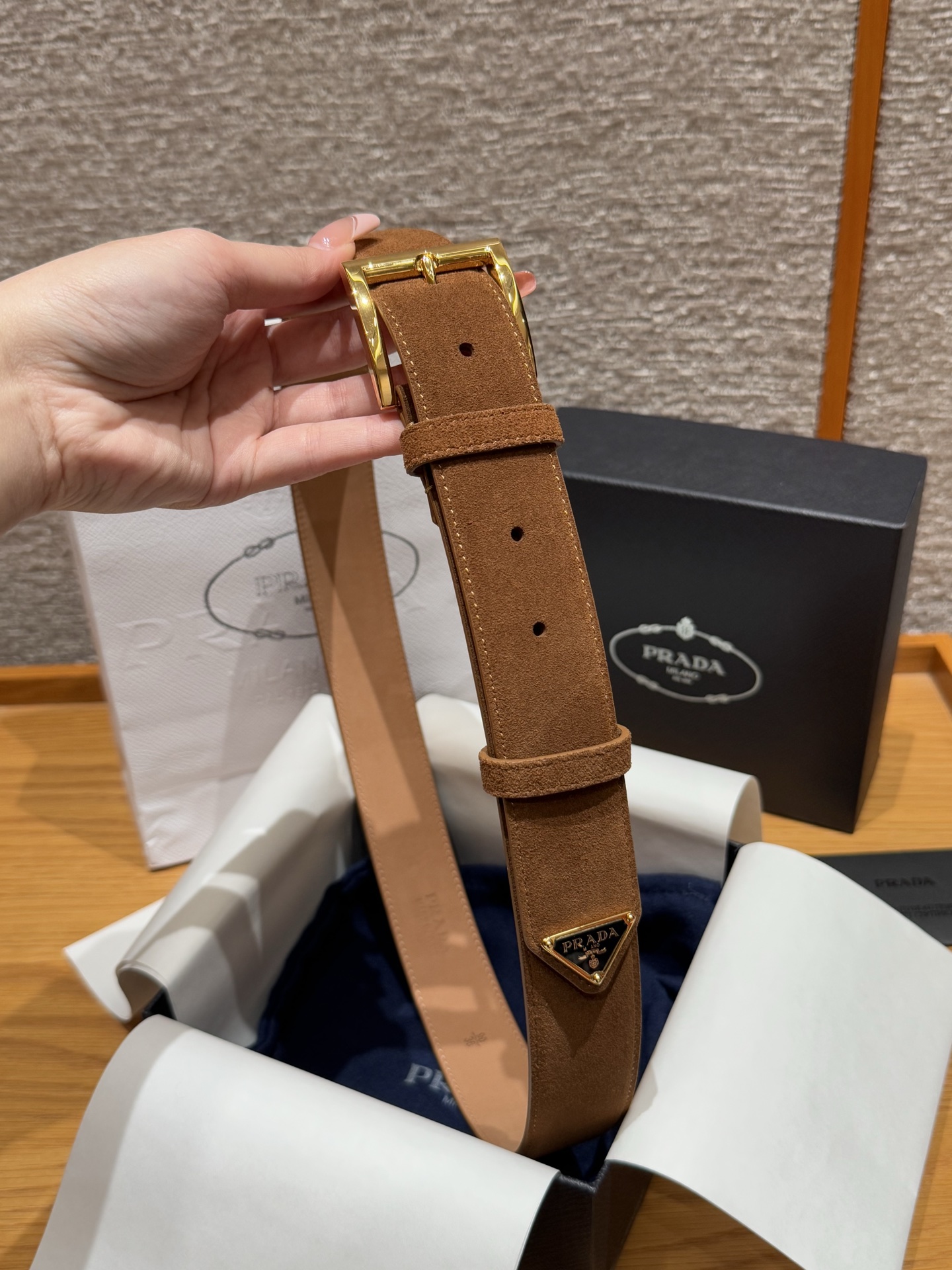 프라다(Prada) 남성 스웨이드 벨트