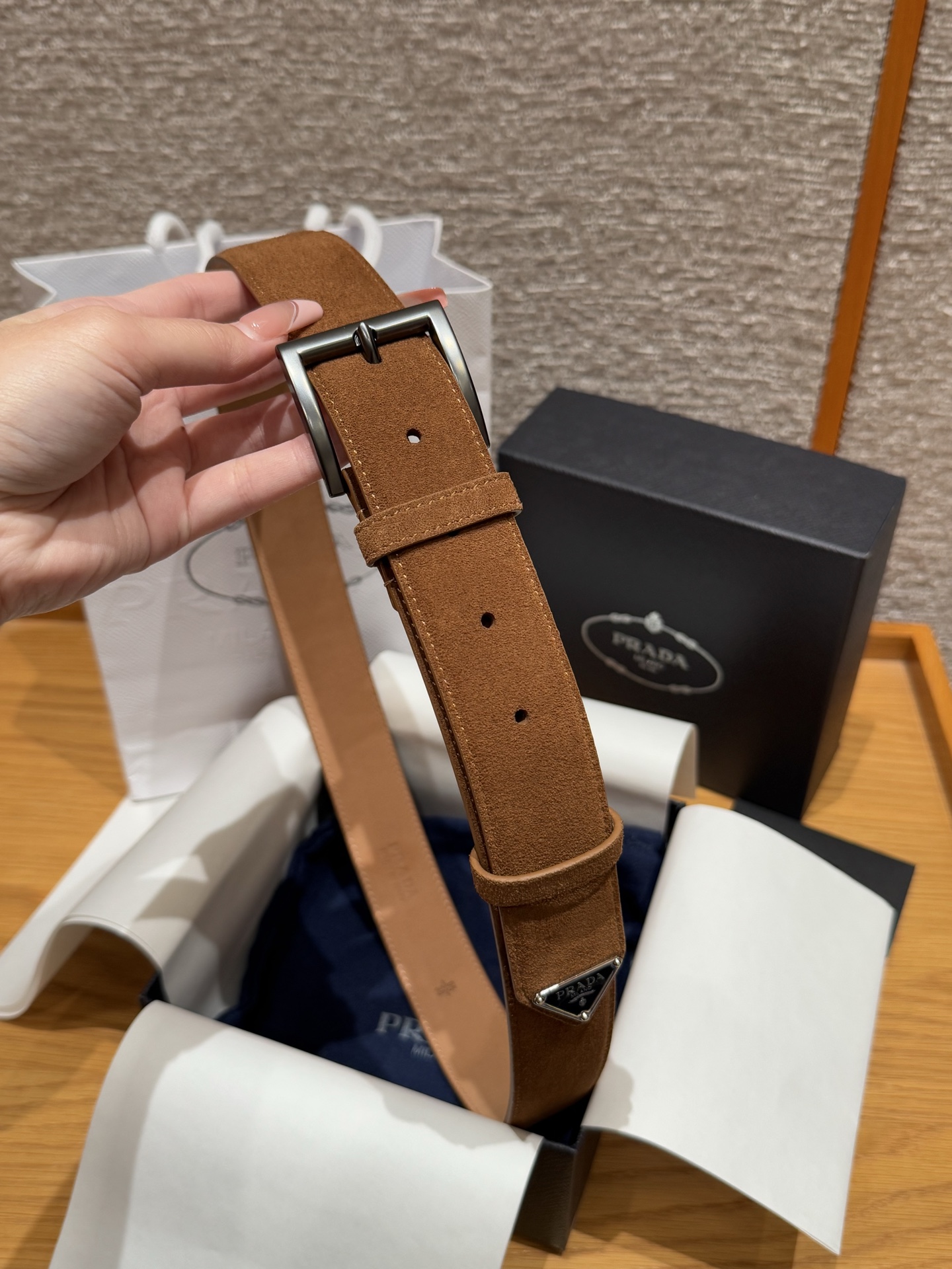 프라다(Prada) 남성 스웨이드 벨트