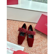 roger vivier 로저 비비에(RV)  T-스트랩 수석 샌들 플랫 구두 신발