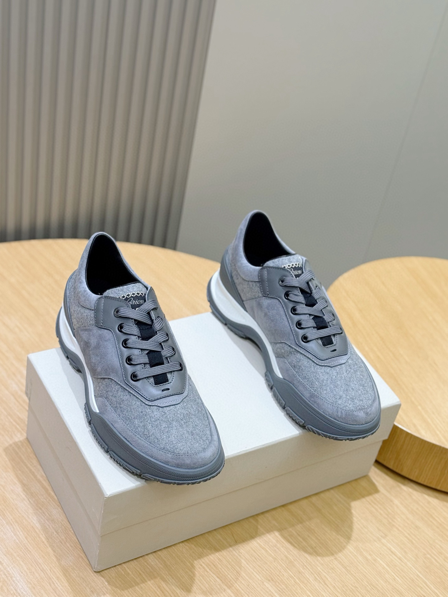 브리오니(Brioni) 남성 캐주얼 스니커즈 신발