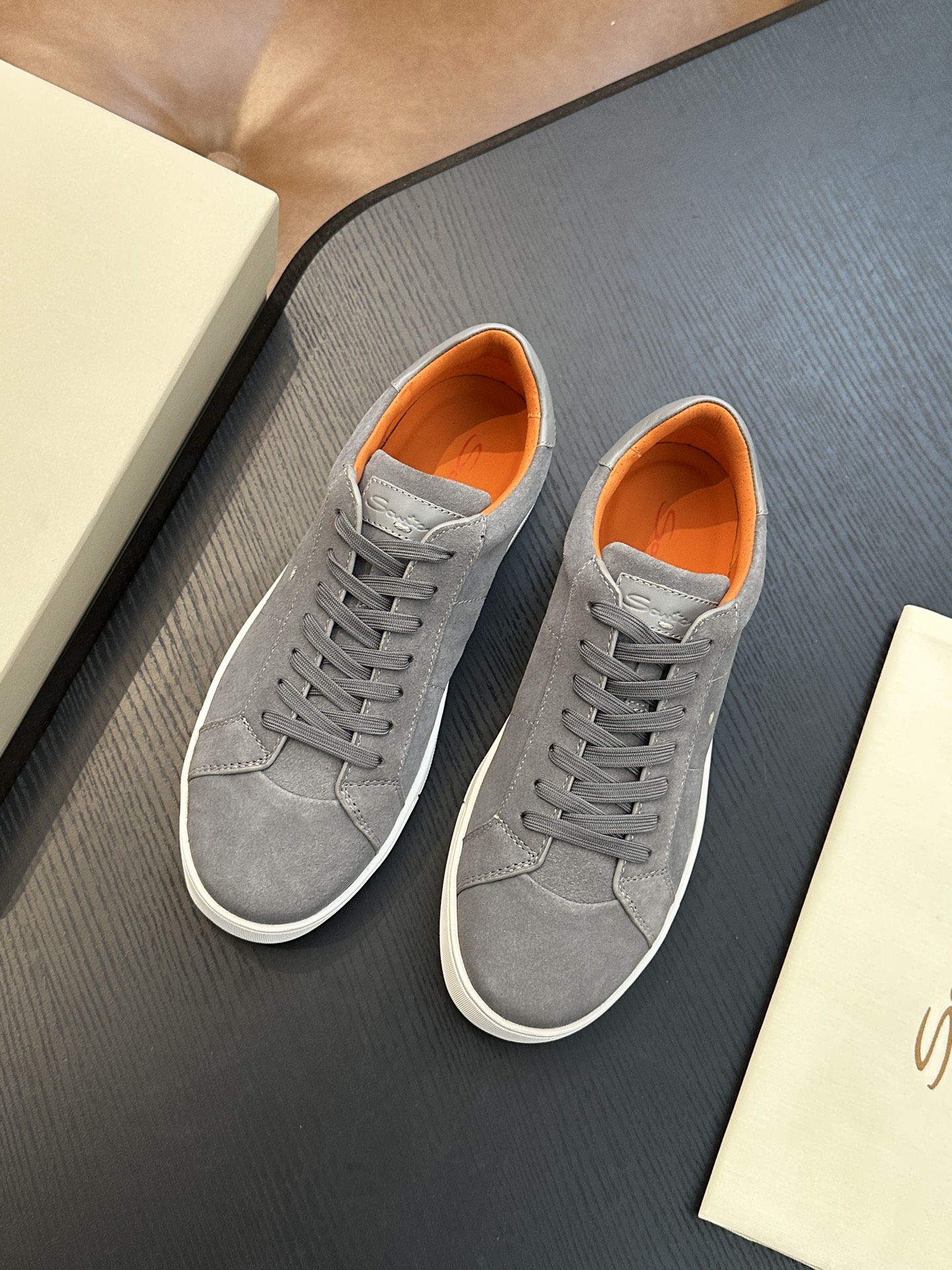 산토니(Santoni) 이탈리아 핸드메이드 그레인 레더 슈즈 스니커즈 신발