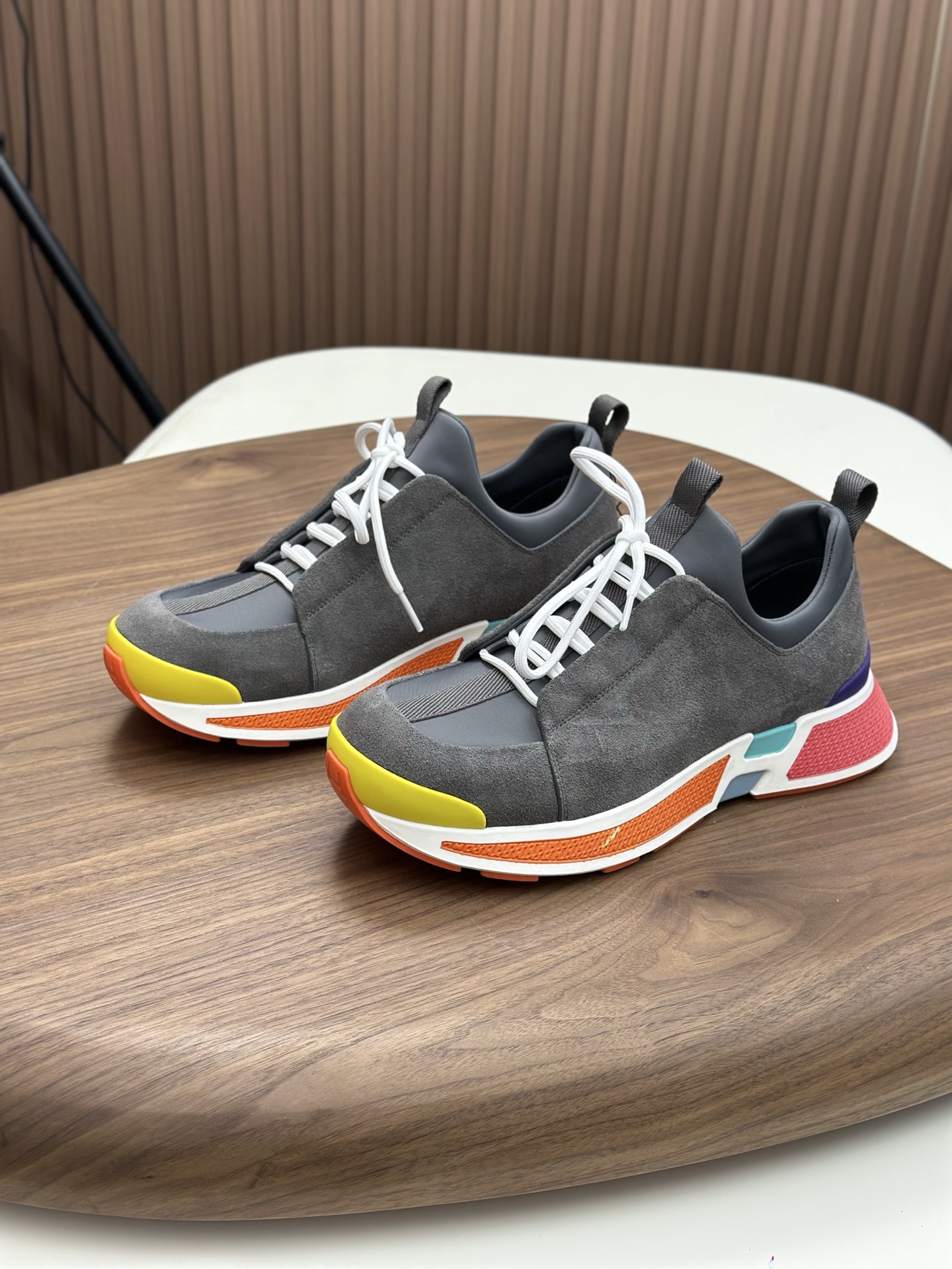 에르메스(Hermes) 바운싱(Bouncing) 스니커즈 신발